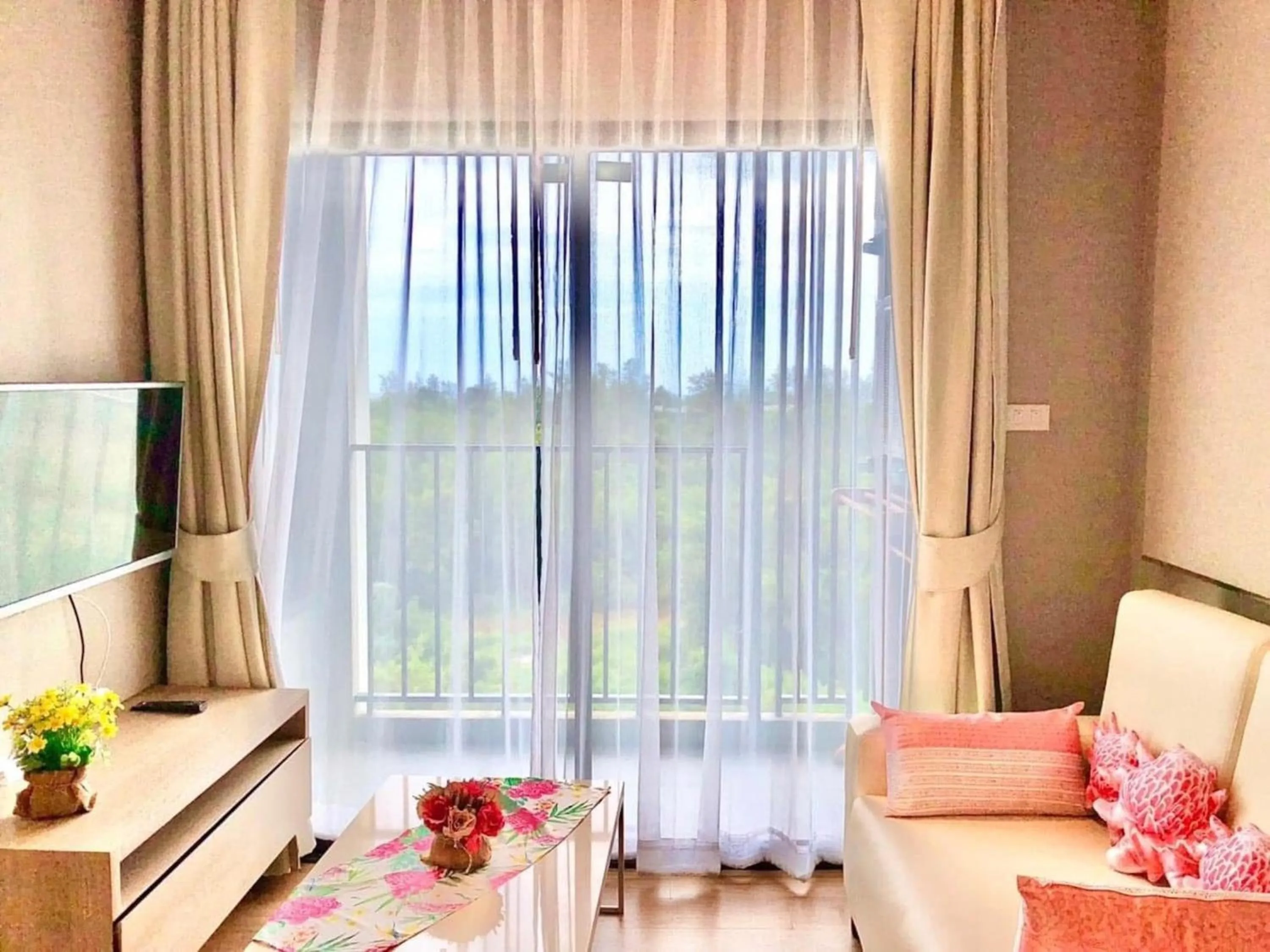 TV and multimedia, Bed in Phu Dahla Residences