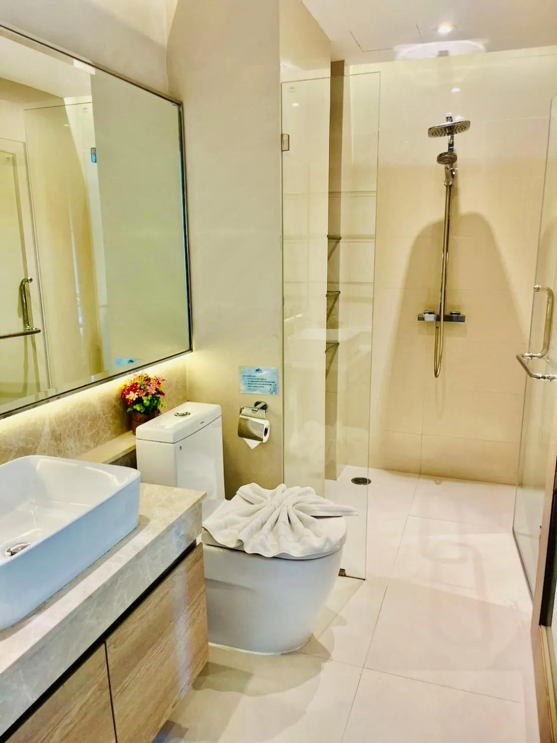 Toilet in Phu Dahla Residences