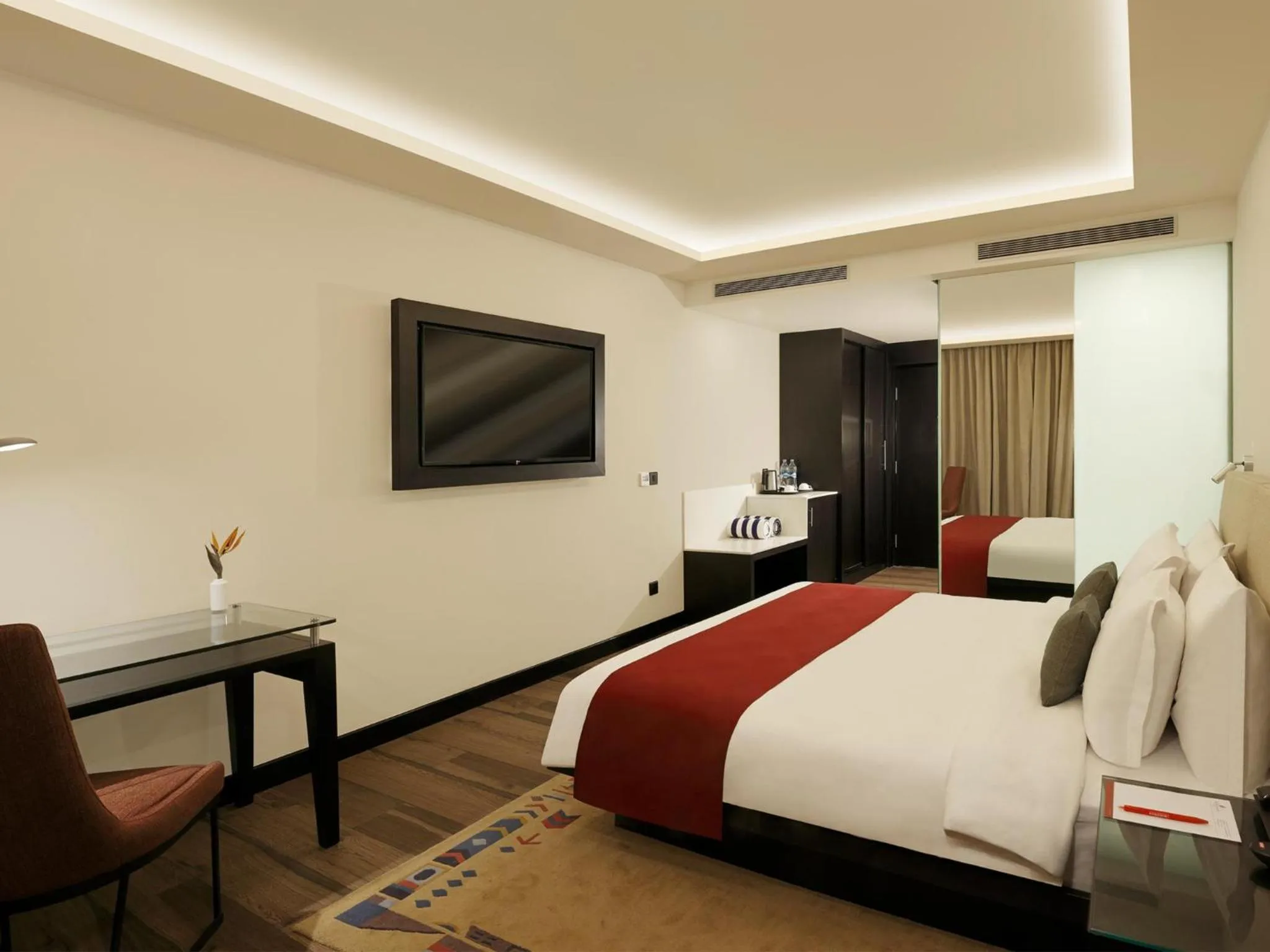 Bedroom, Bed in Tiger Palace By Soaltee