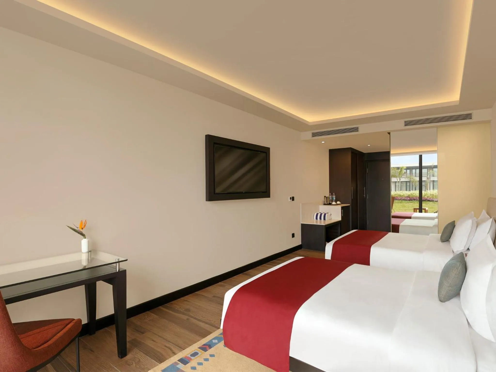 Inner courtyard view, Bed in Tiger Palace By Soaltee