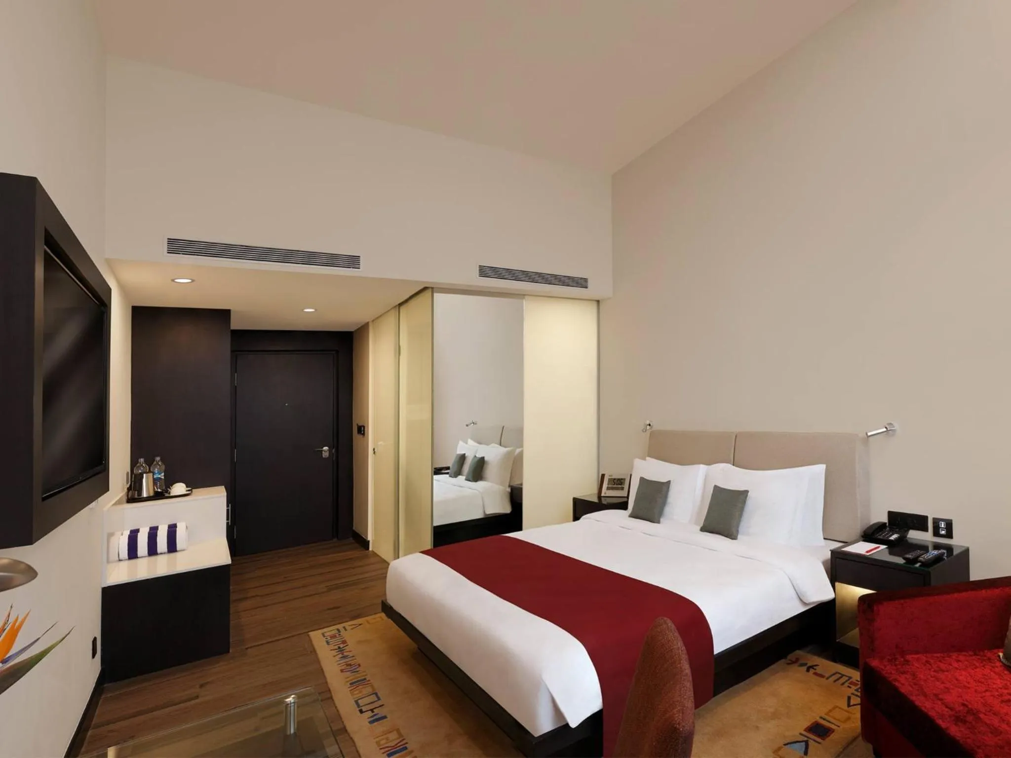 Bedroom, Bed in Tiger Palace By Soaltee