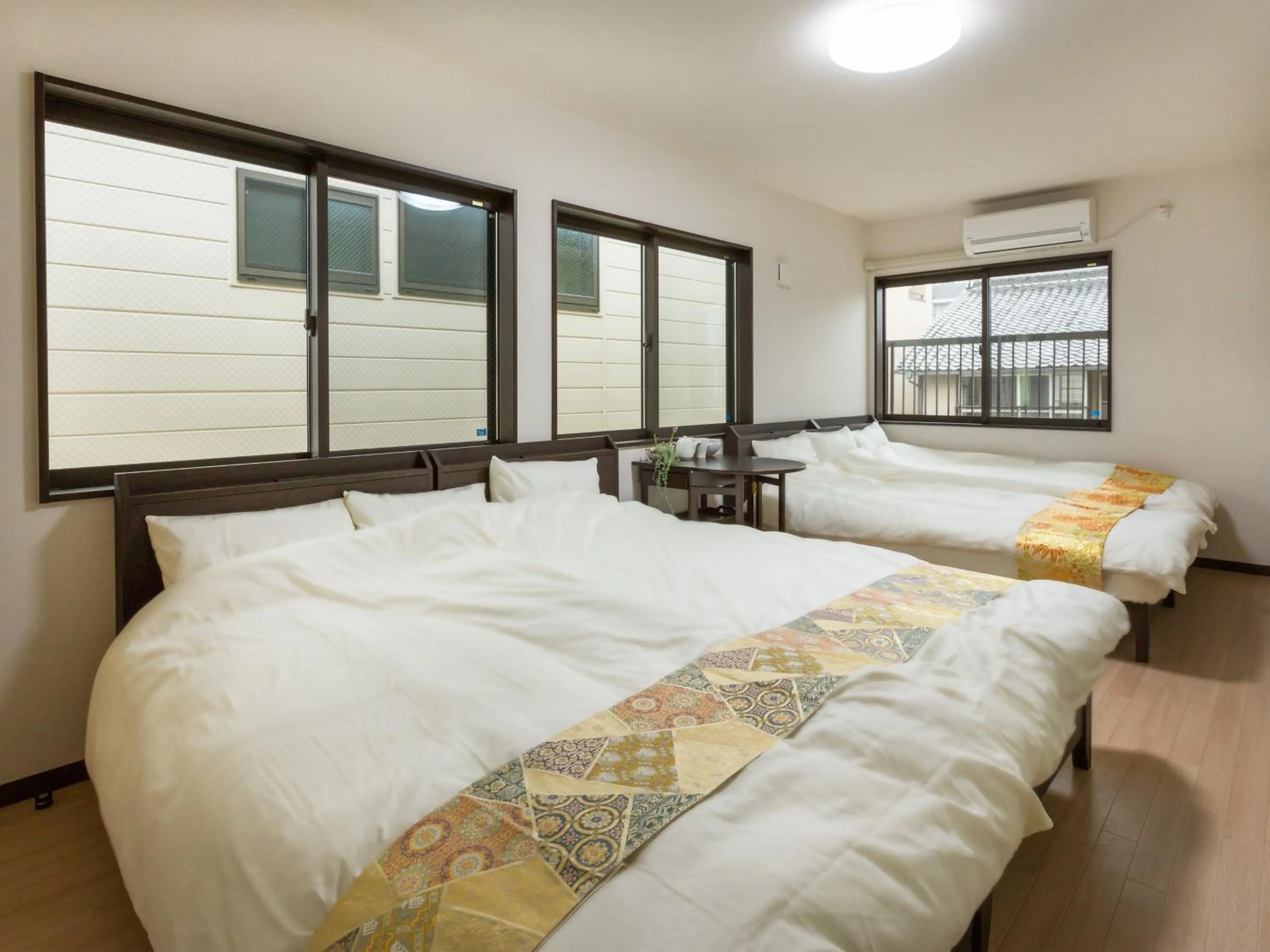 Photo of the whole room, Bed in Marikoji Inn Kyoto