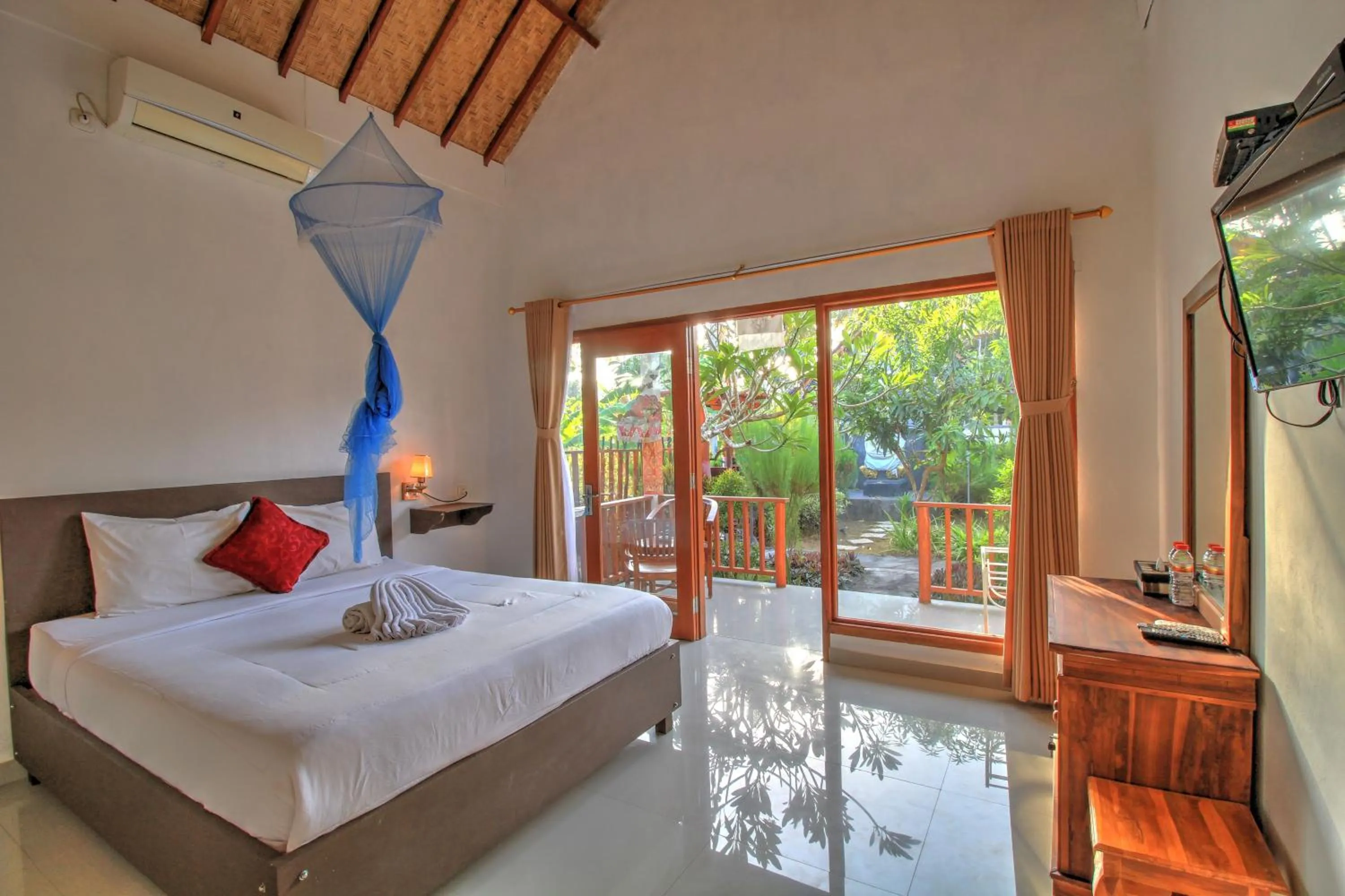 Bed in Saren Villa