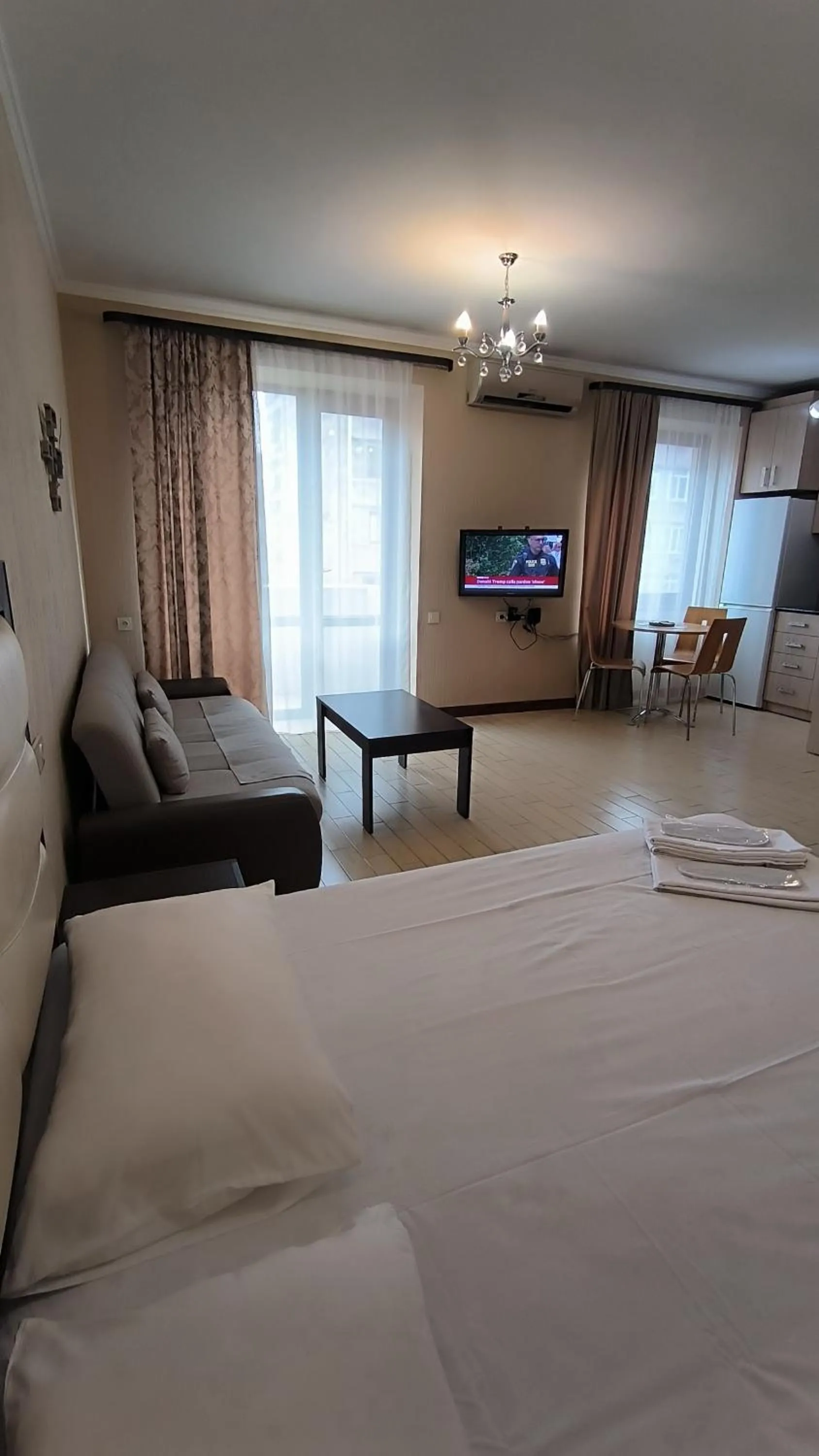 Bed in Cozy studio in the center