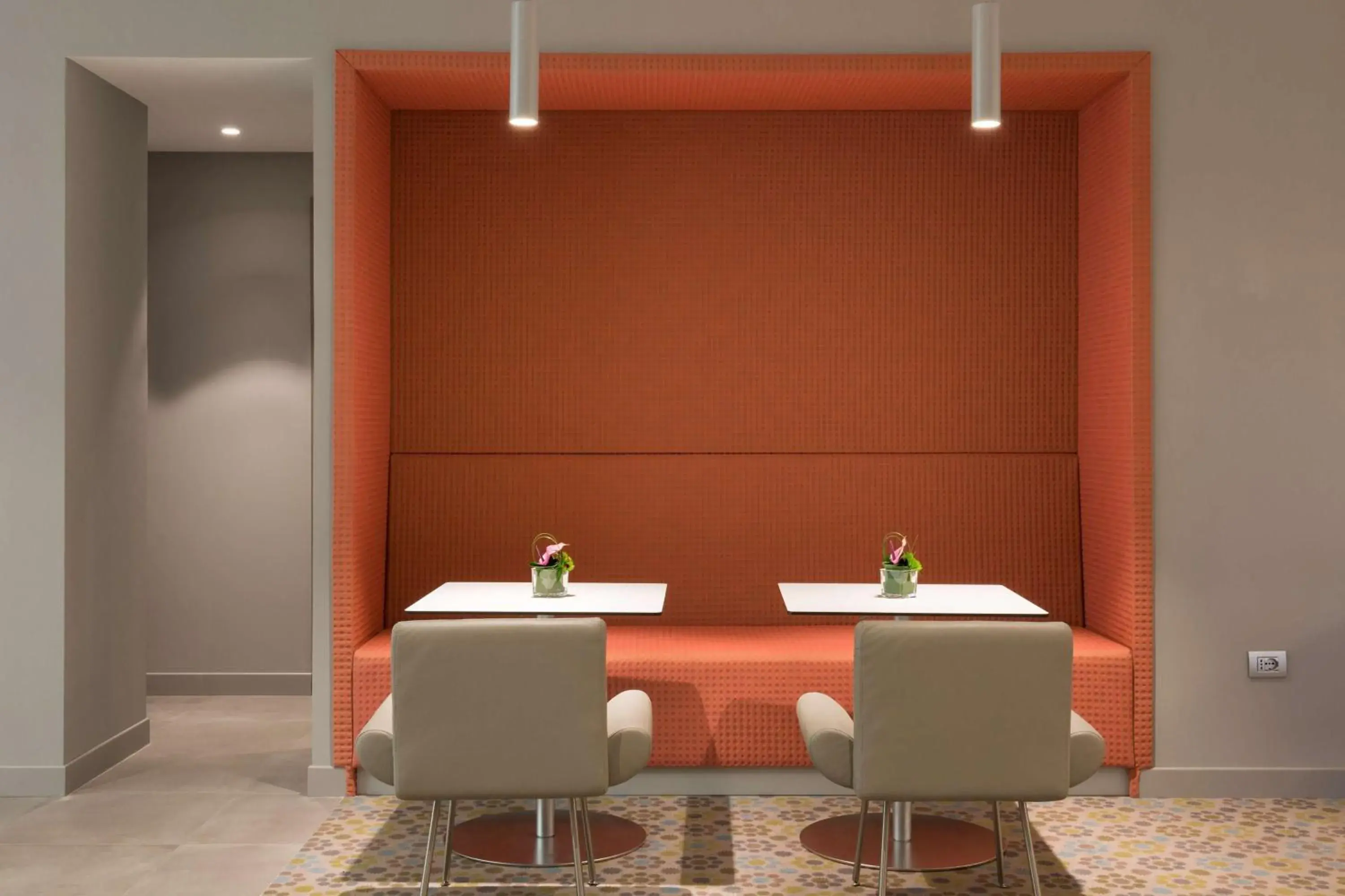 Restaurant/places to eat in Hampton By Hilton Rome East Restaurant/places to eat in Hampton By Hilton Rome East