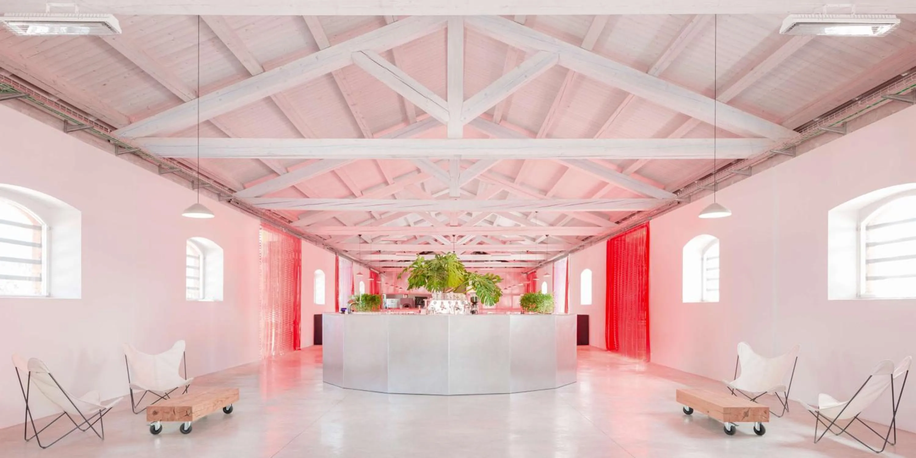 Restaurant/places to eat in Hampton By Hilton Rome East