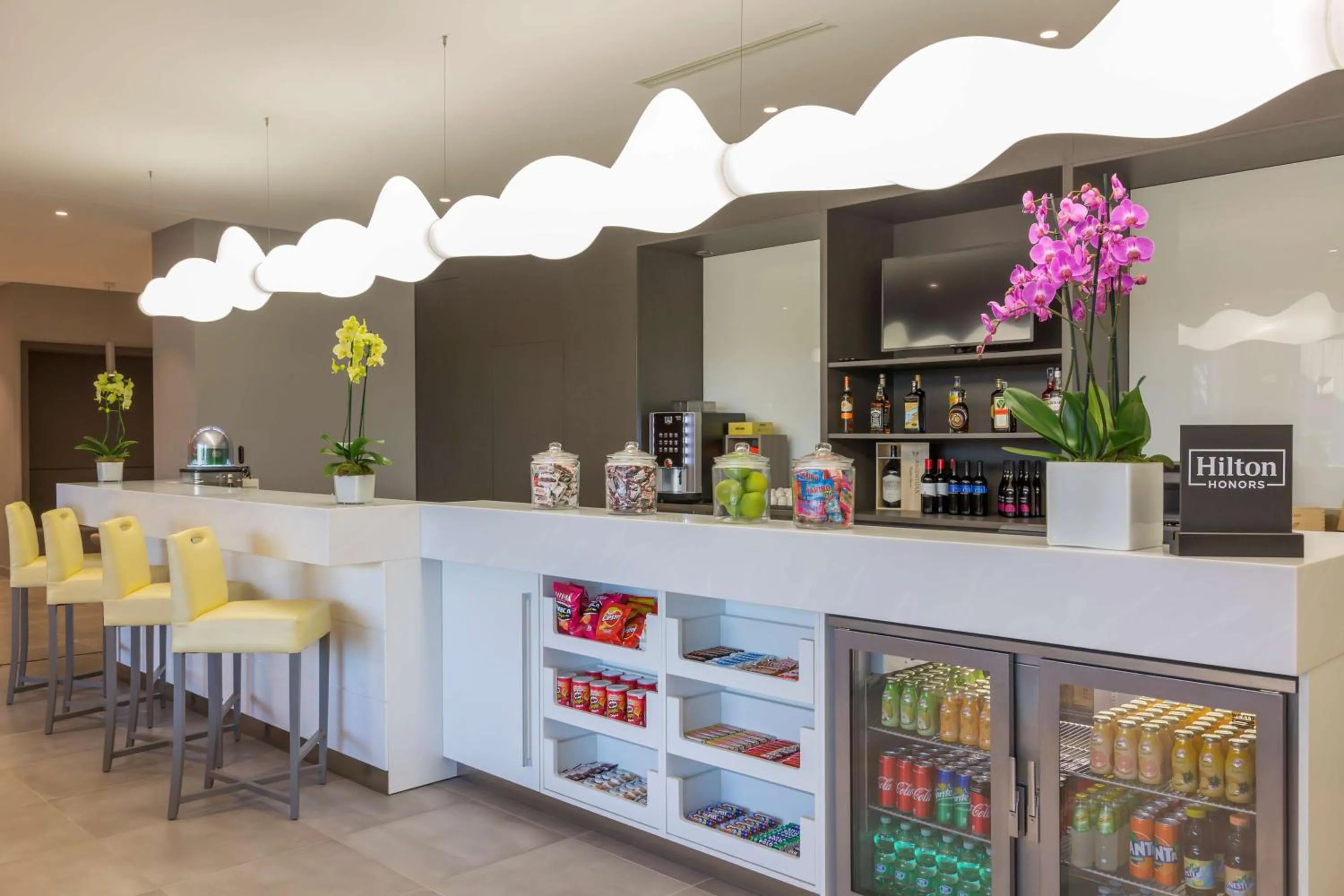 Lounge or bar in Hampton By Hilton Rome East