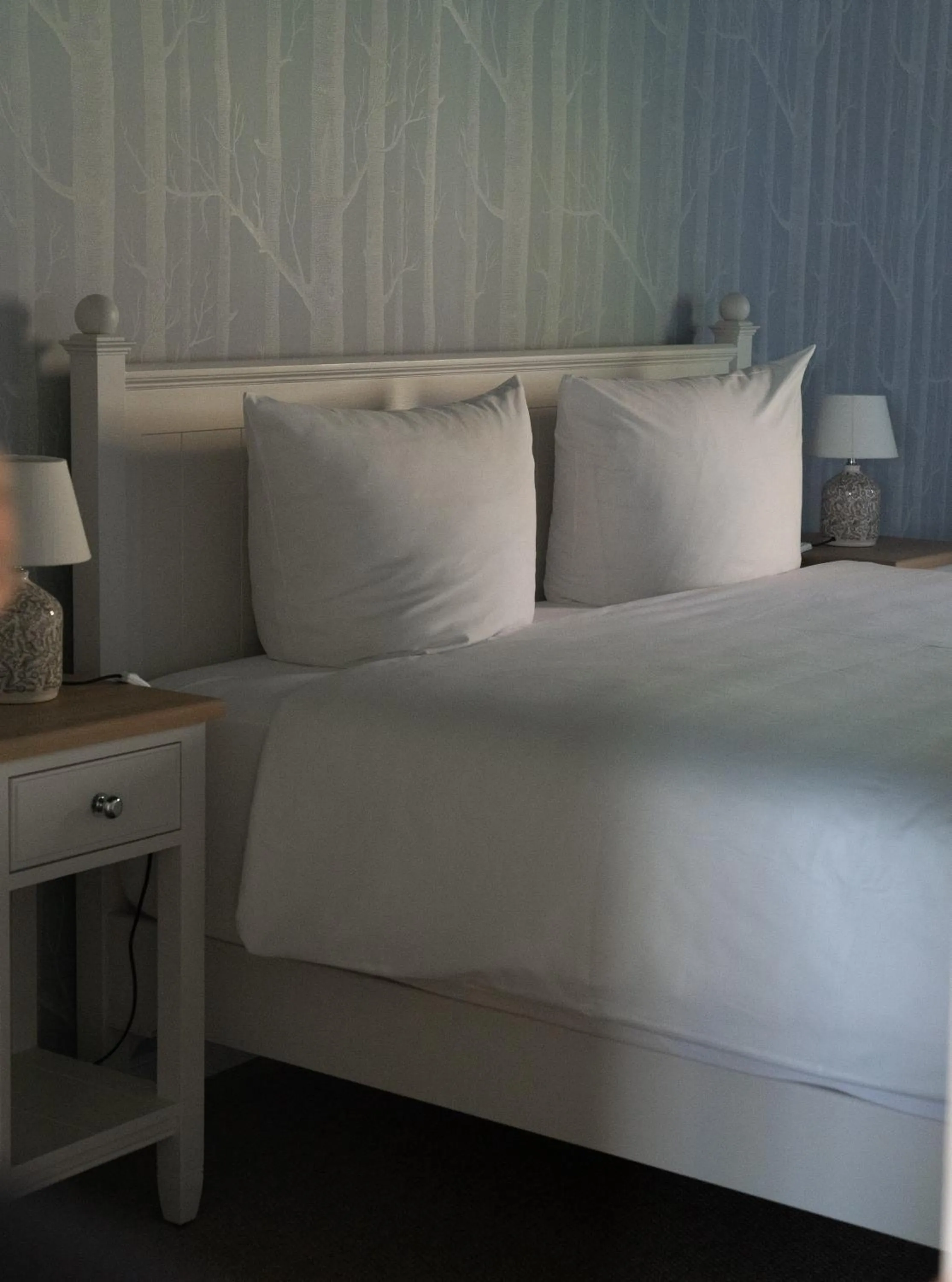 Bedroom, Bed in Hotel Waldhaus Prieros