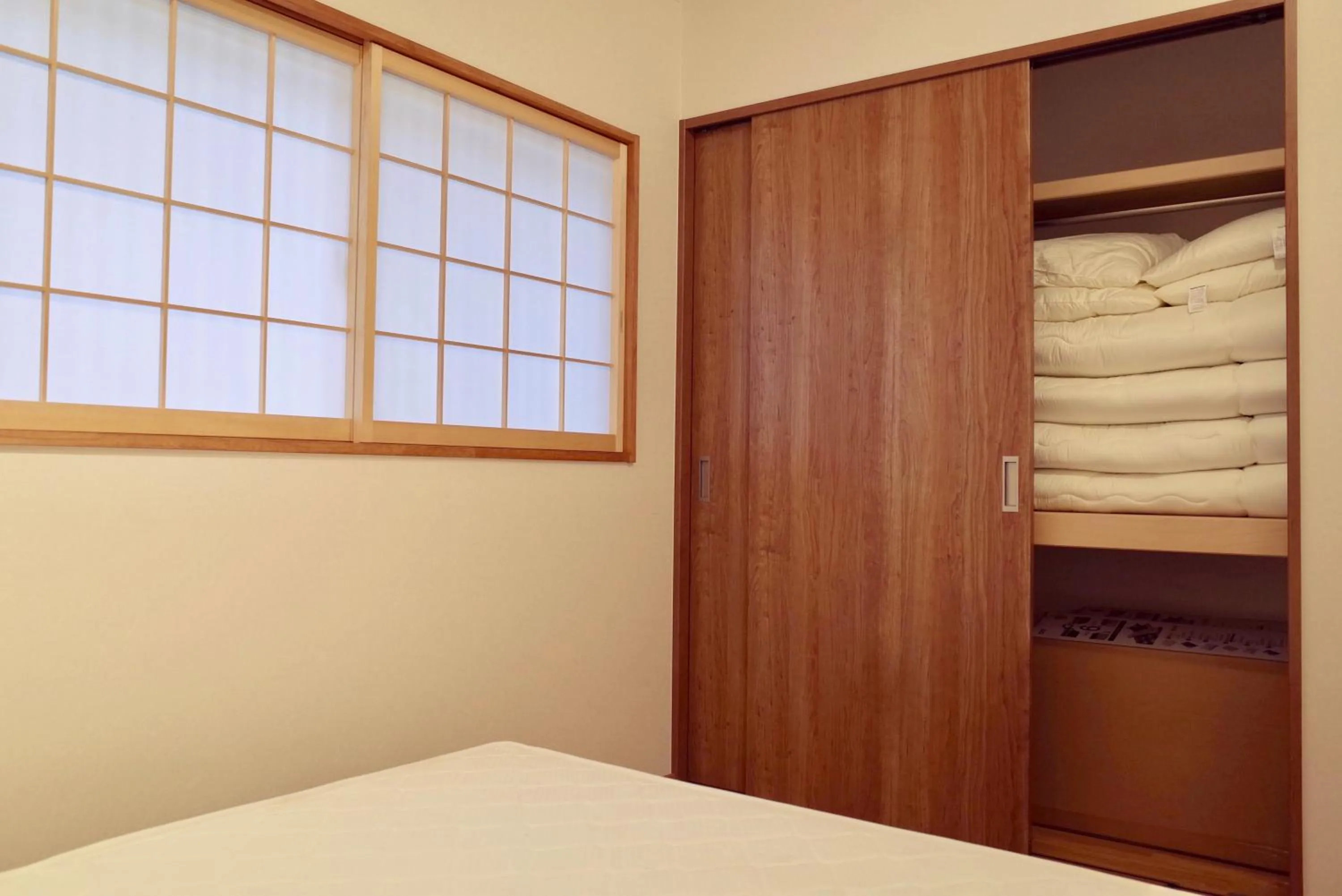 Tsurui Nijo 鶴居二条