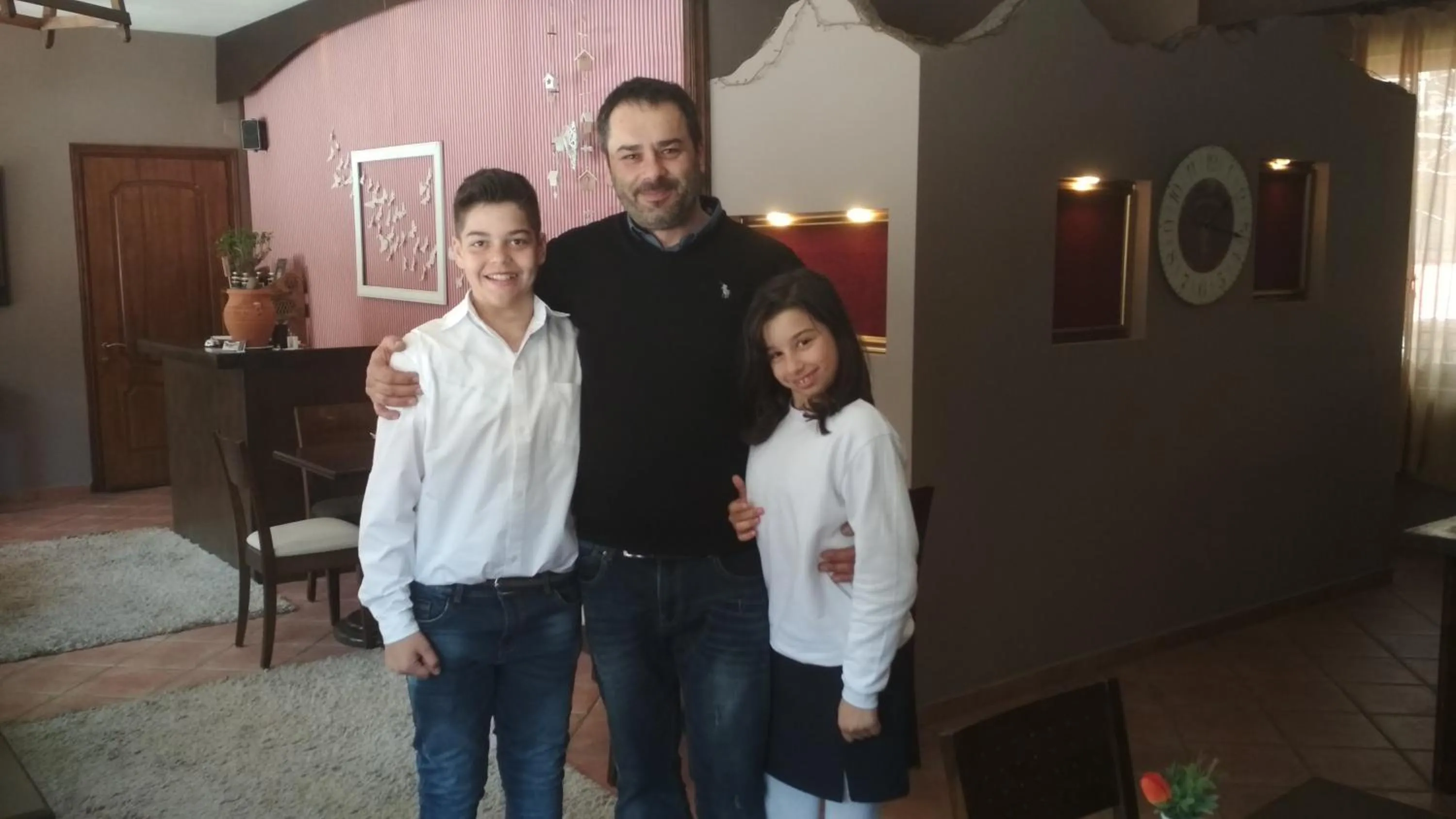 Family in Xenonas Sta Tzakia