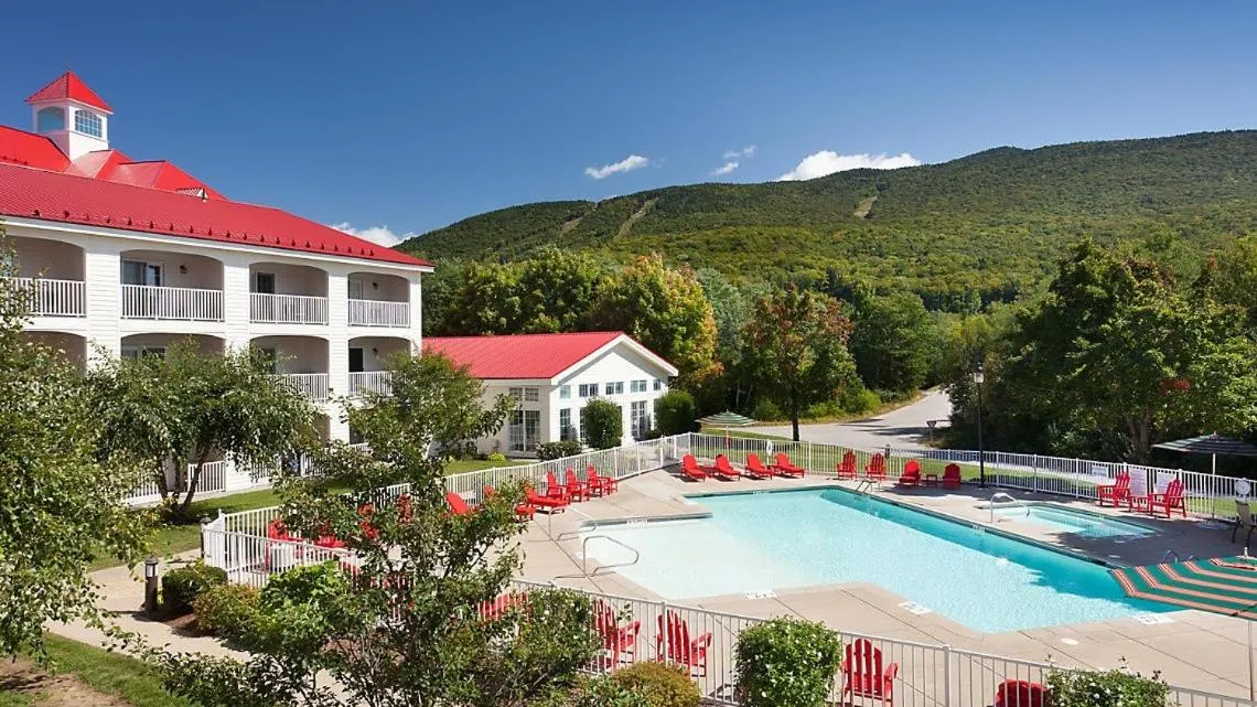 Swimming pool in Bluegreen Vacations South Mountain, an Ascend Collection Resort