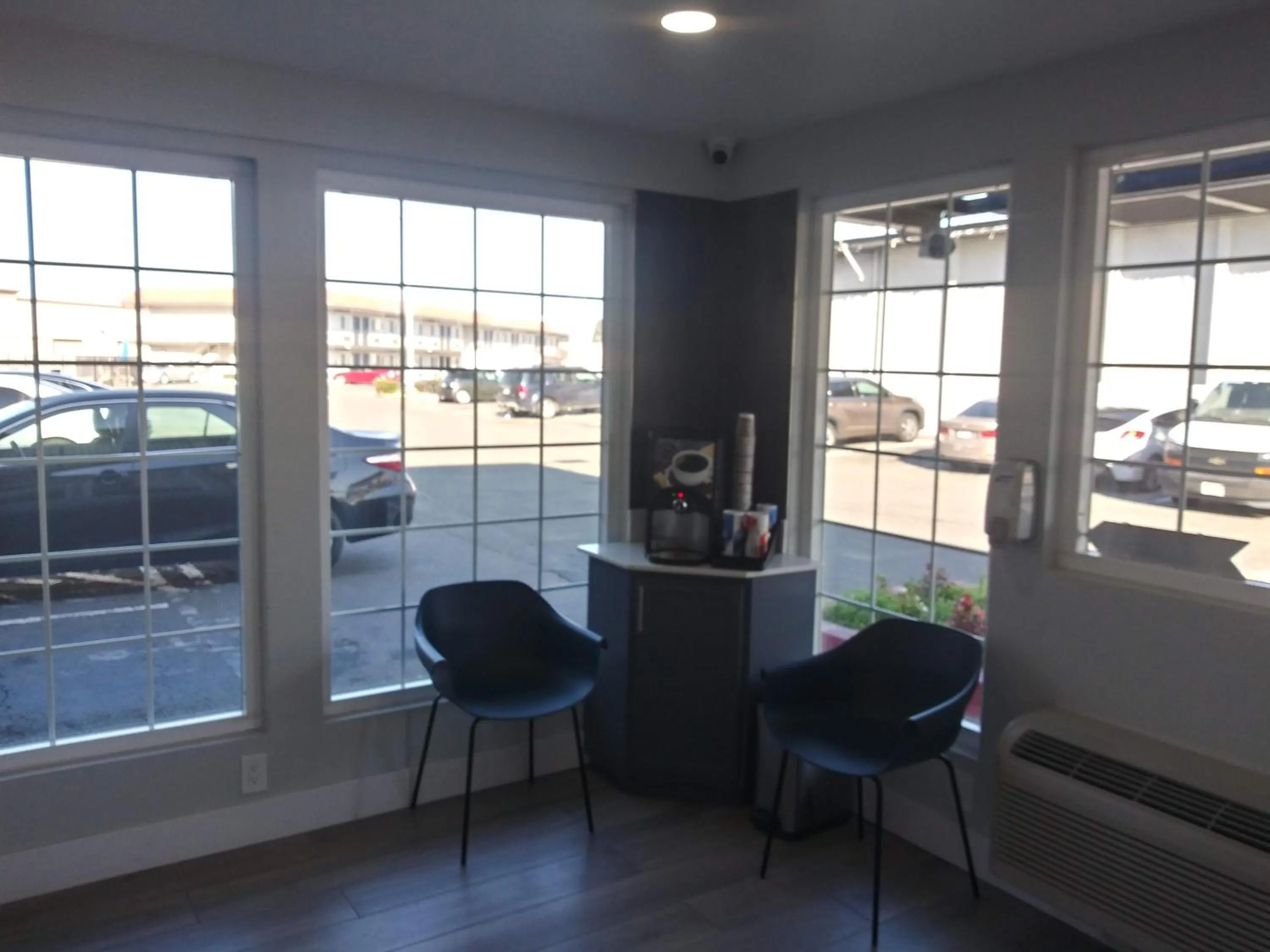 Coffee/tea facilities in Motel 6-West Sacramento, CA