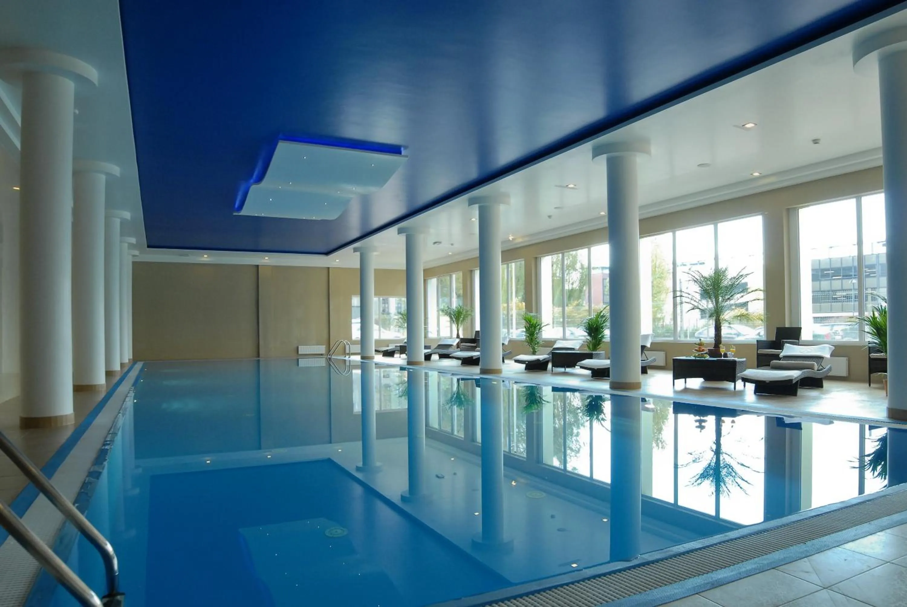 Swimming pool in Ambasador Centrum