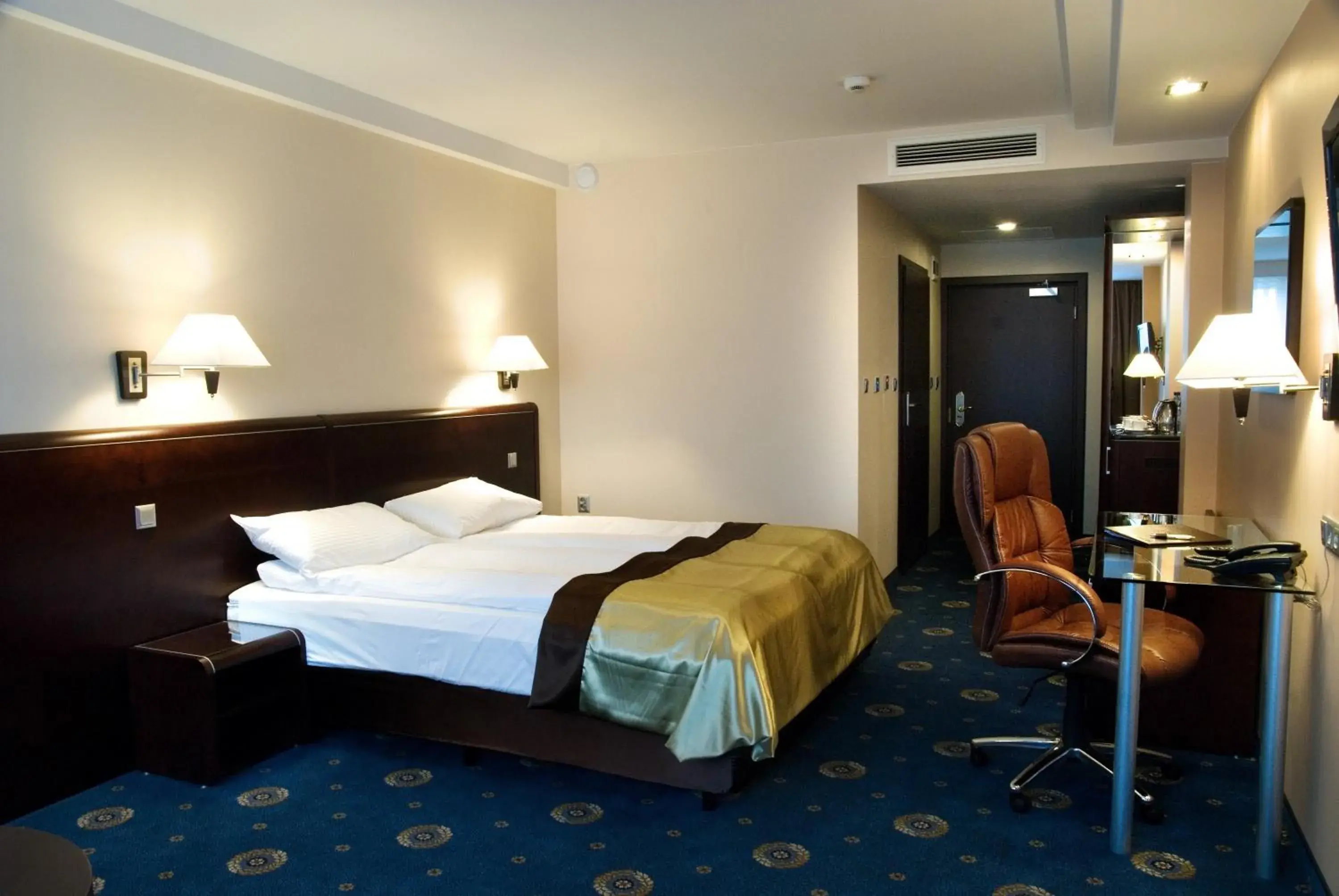 Double Room - single occupancy in Ambasador Centrum Double Room - single occupancy in Ambasador Centrum