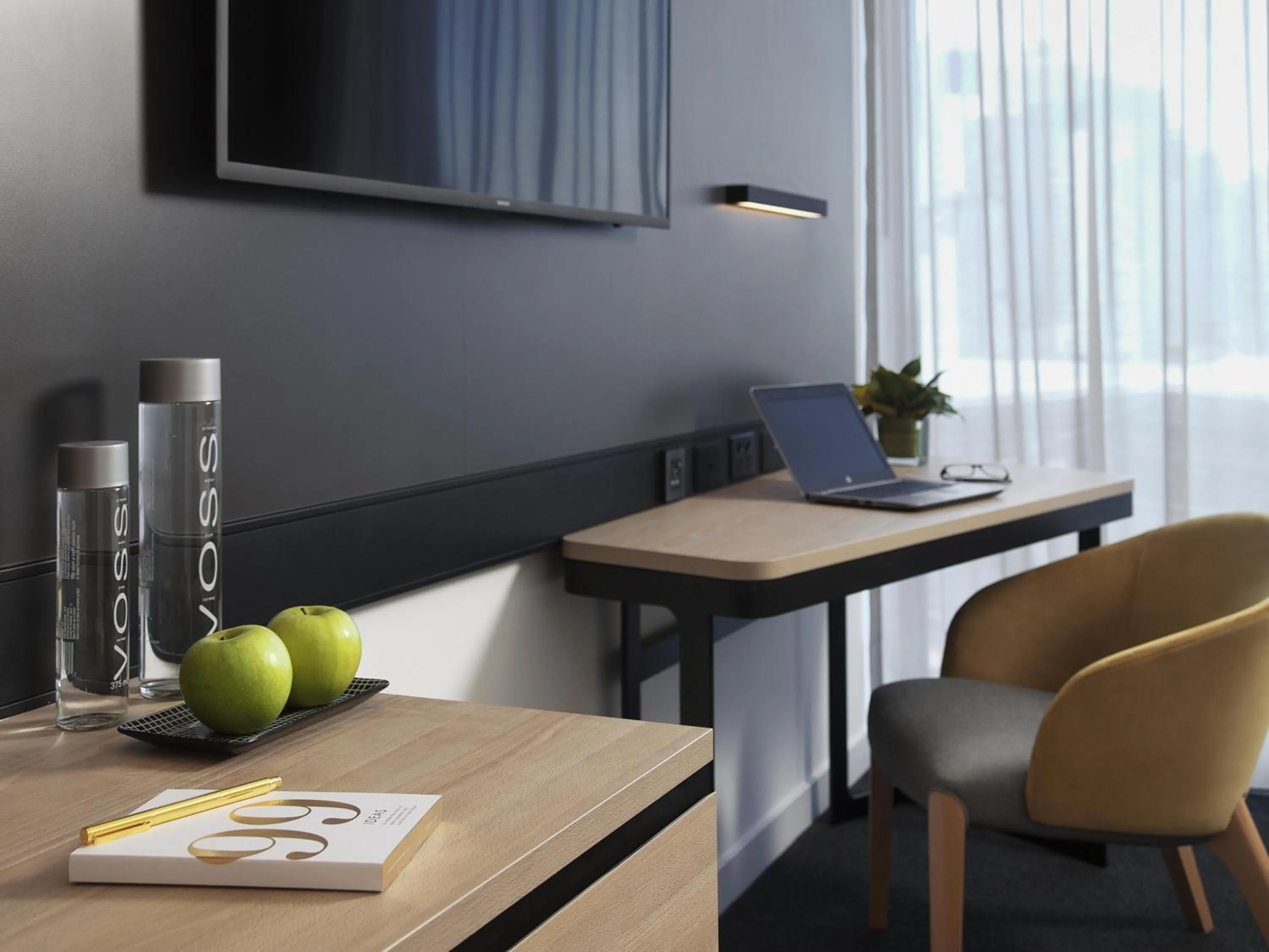 Bedroom in Novotel Melbourne South Wharf