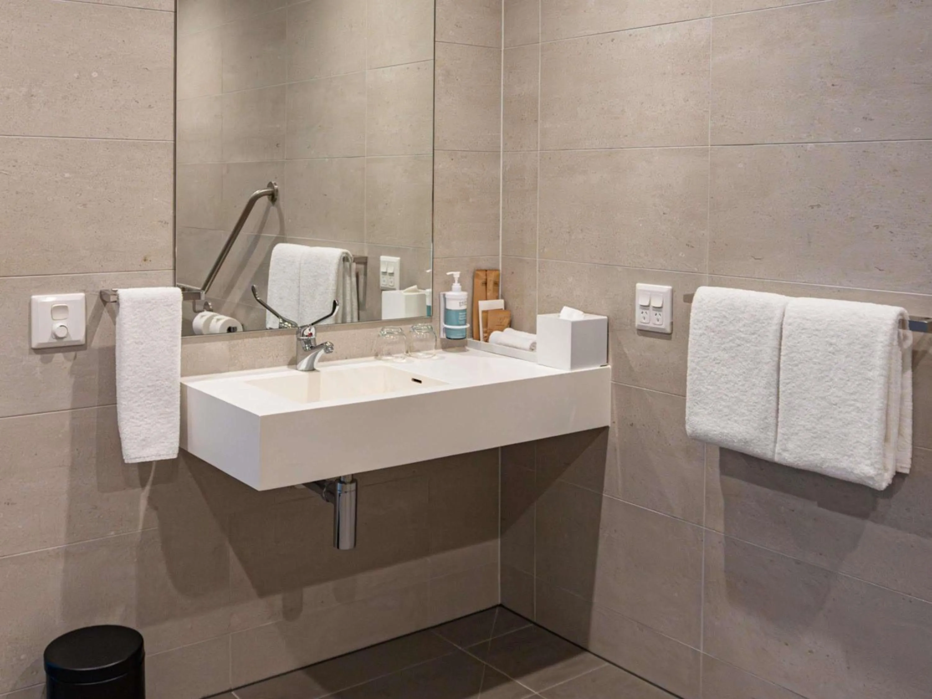 Bedroom in Novotel Melbourne South Wharf