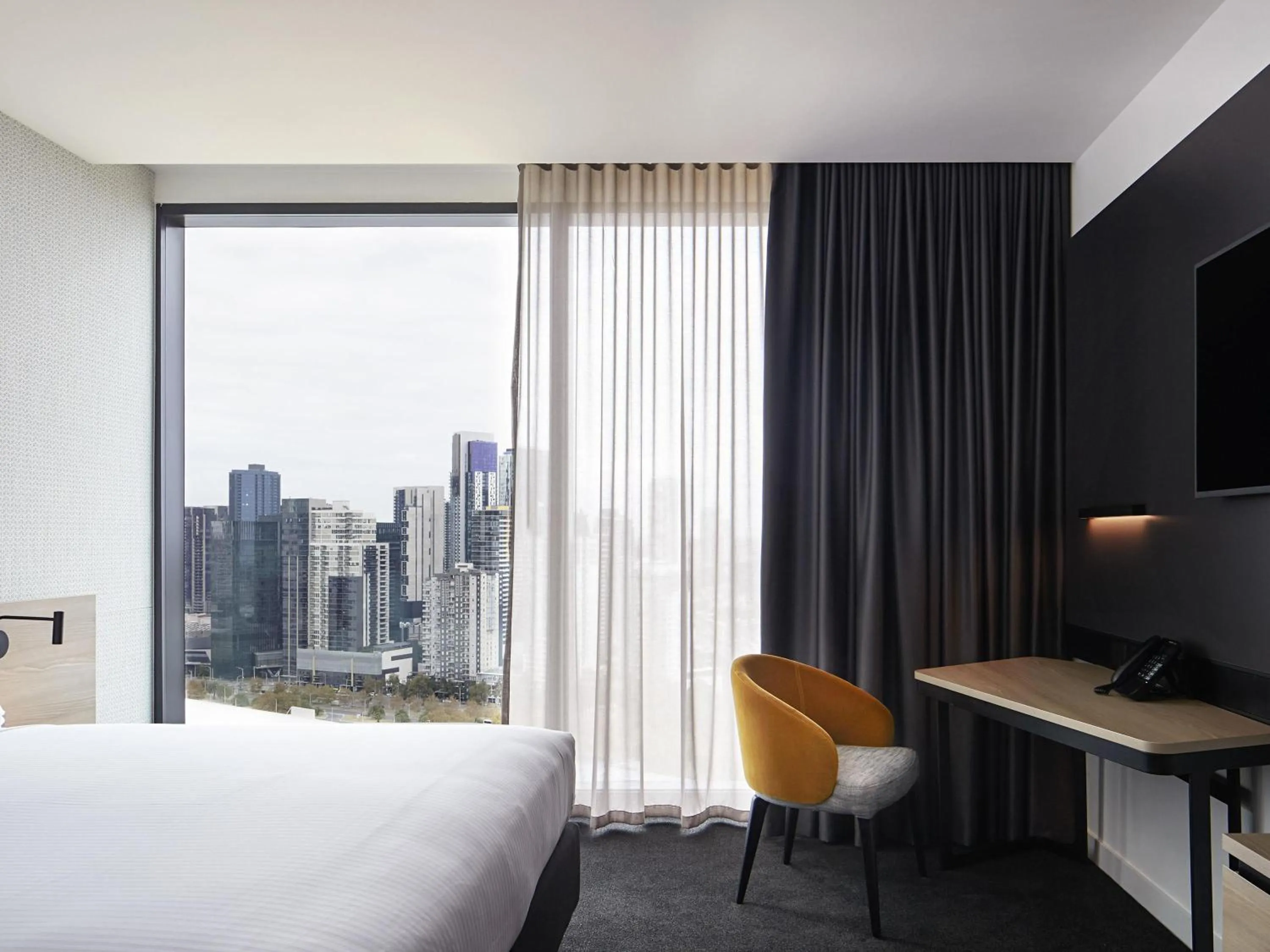 Bedroom, Bed in Novotel Melbourne South Wharf