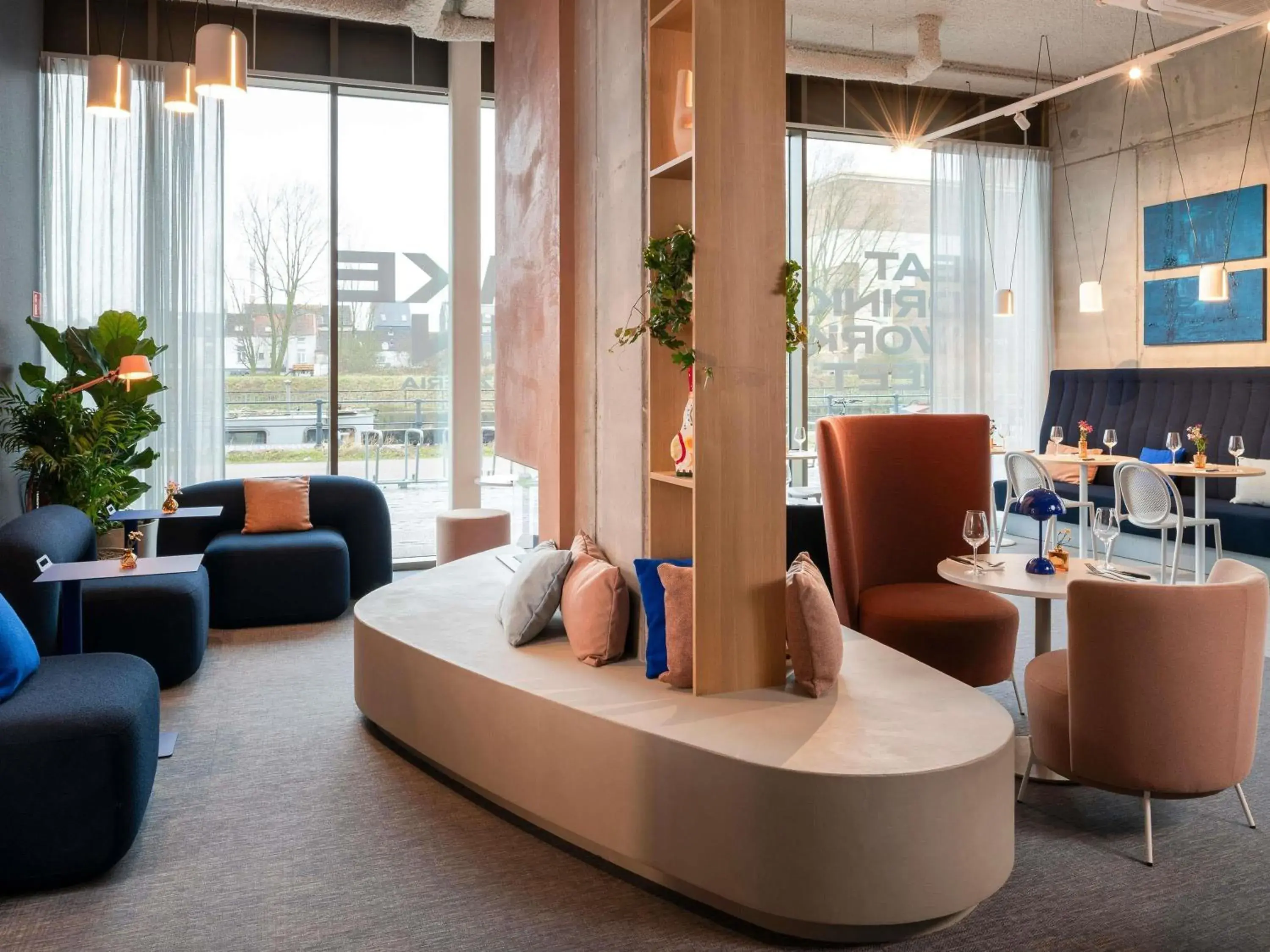 Property building in ibis budget Gent Centrum Dampoort Property building in ibis budget Gent Centrum Dampoort