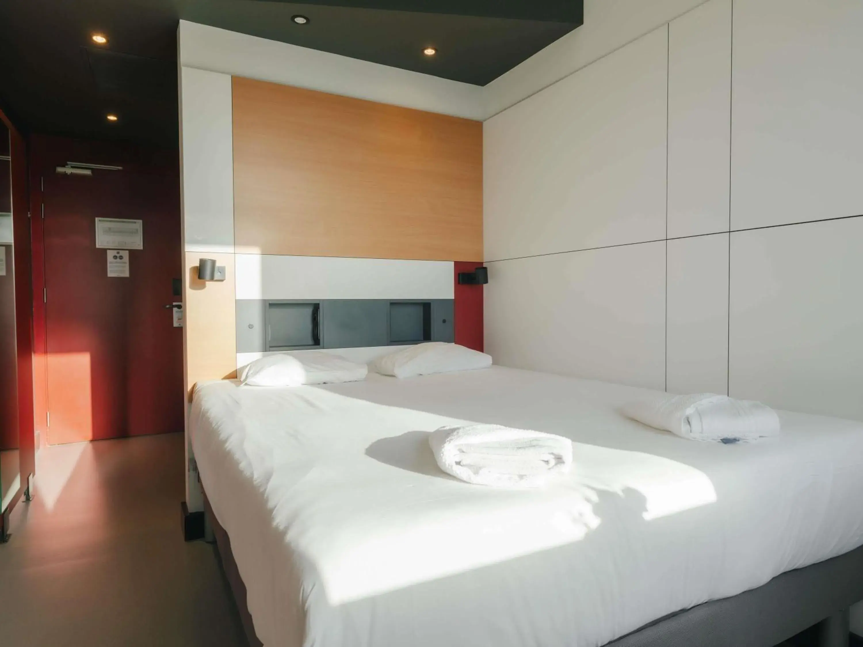 Bedroom, Bed in ibis budget Brugge Jabbeke Bedroom, Bed in ibis budget Brugge Jabbeke