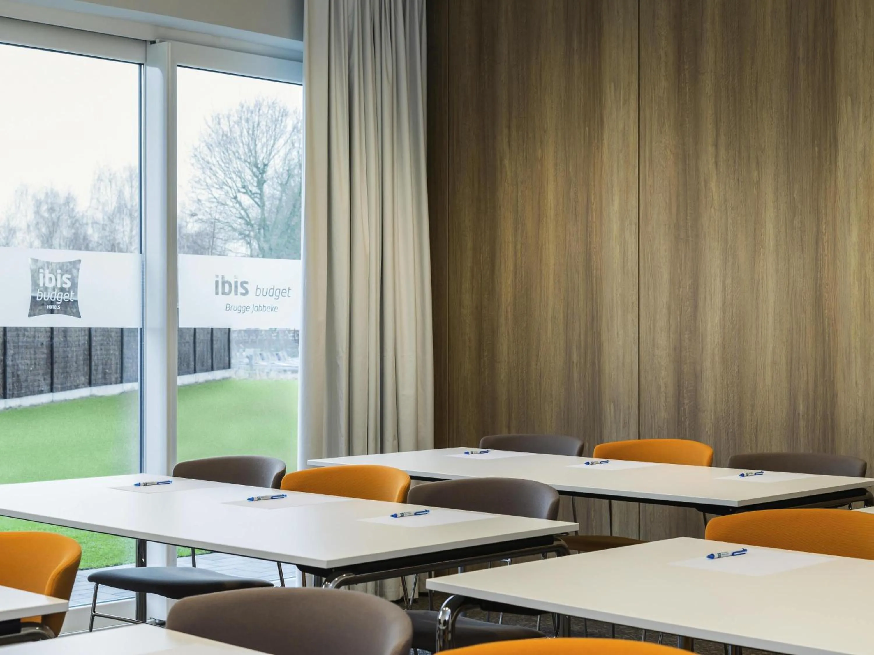 Meeting/conference room in ibis budget Brugge Jabbeke