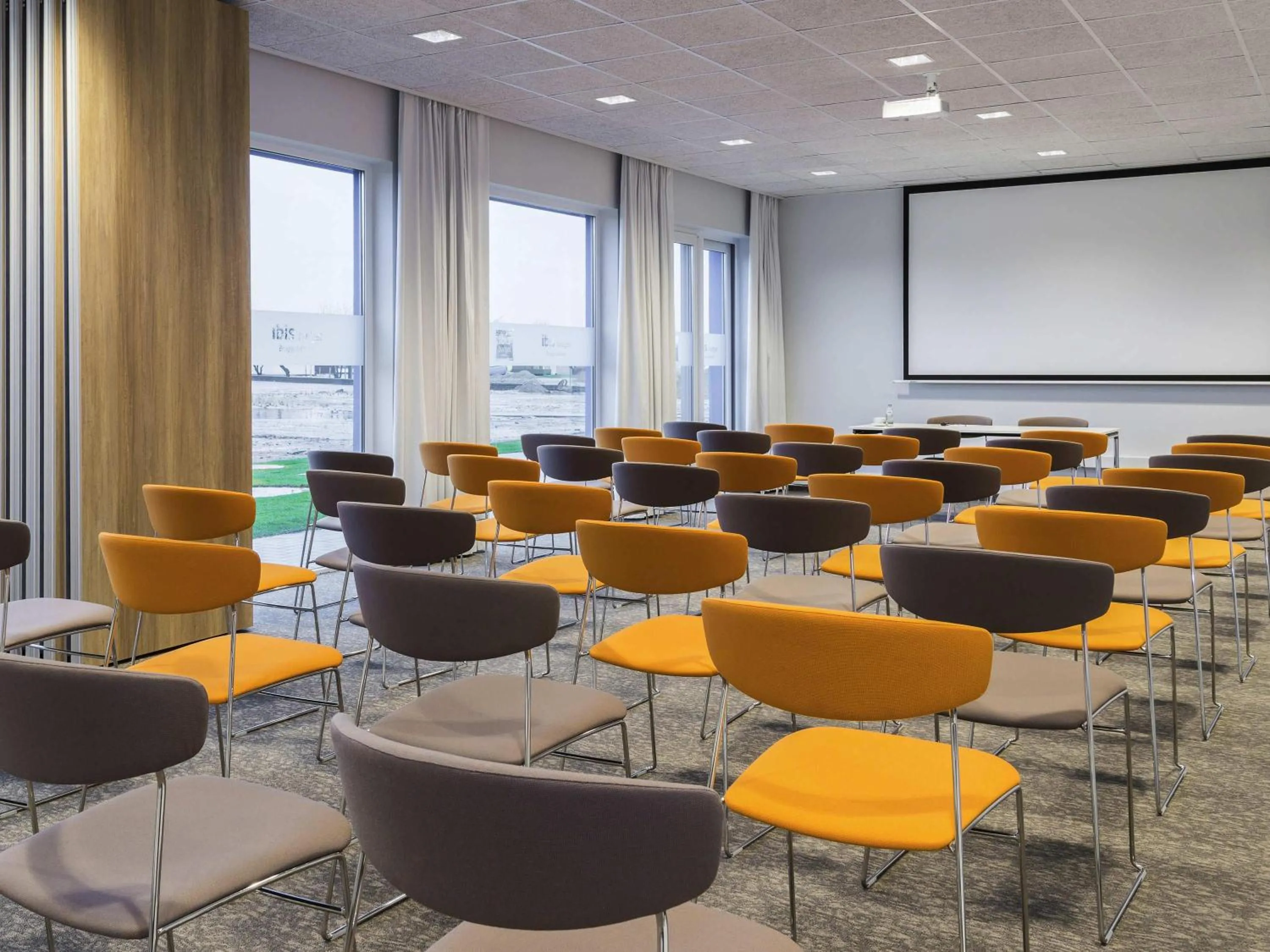 Meeting/conference room in ibis budget Brugge Jabbeke
