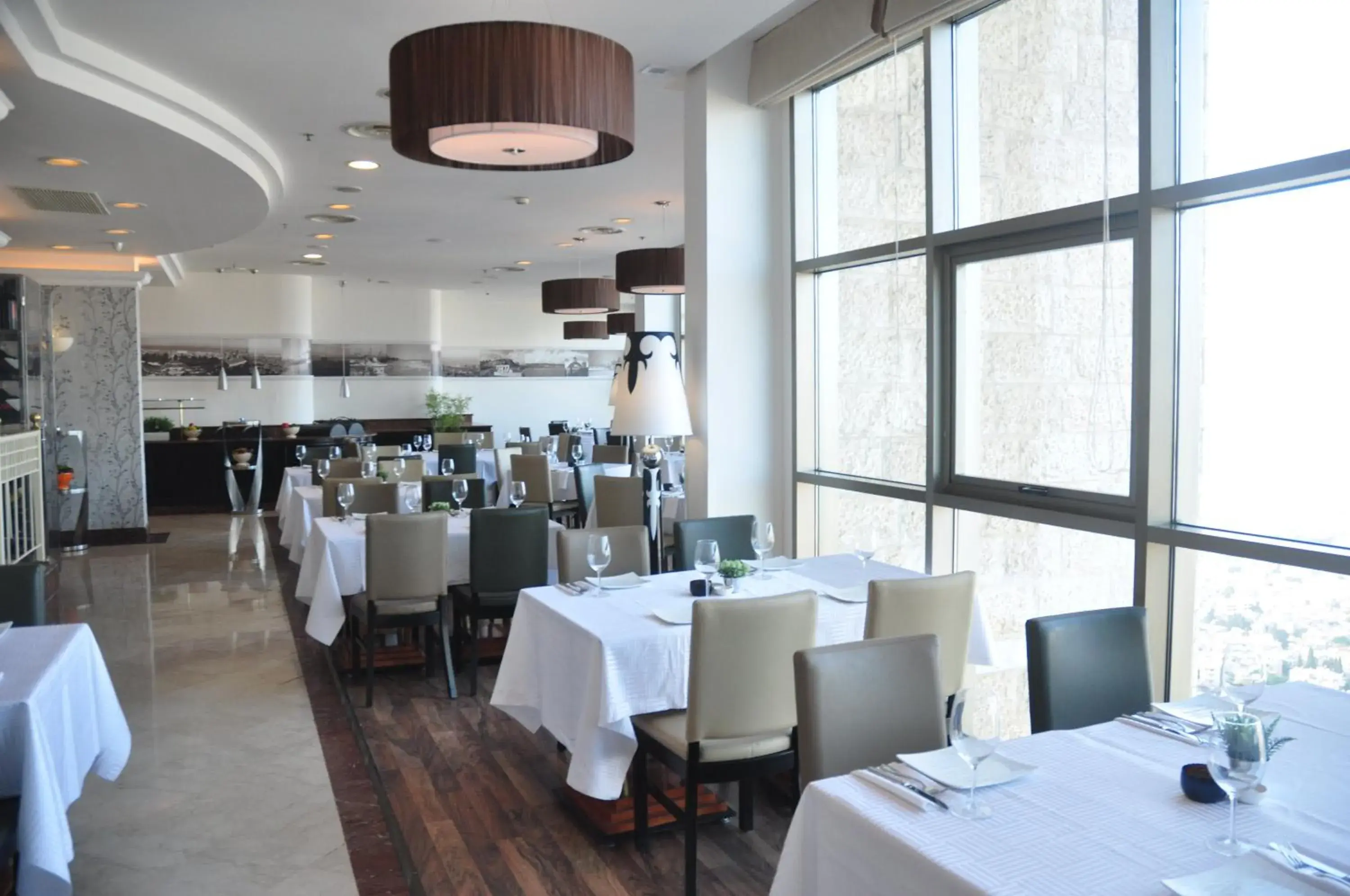 Restaurant/places to eat in Crowne Plaza Haifa by IHG Restaurant/places to eat in Crowne Plaza Haifa by IHG