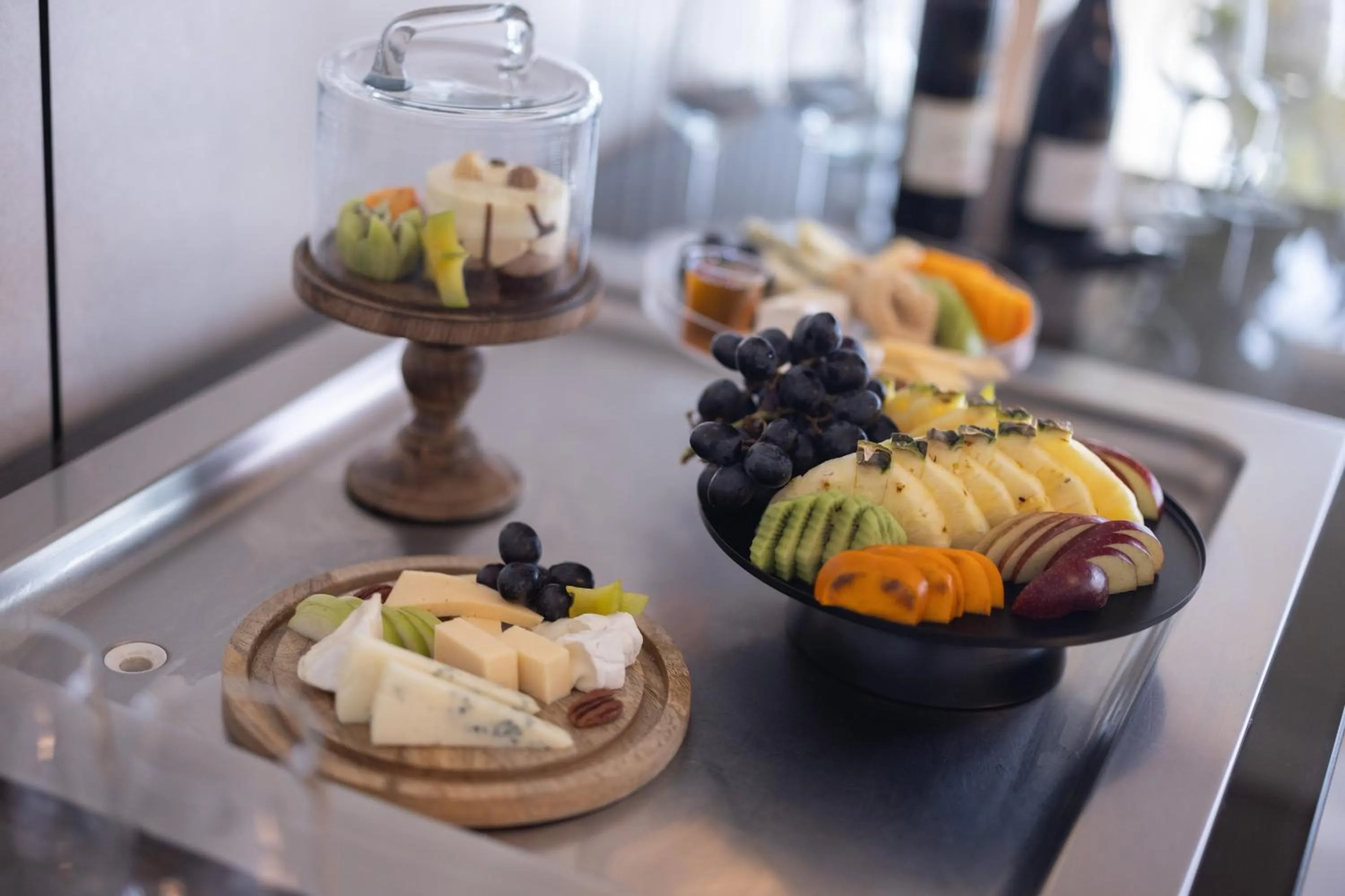 Lounge or bar in Crowne Plaza Haifa by IHG