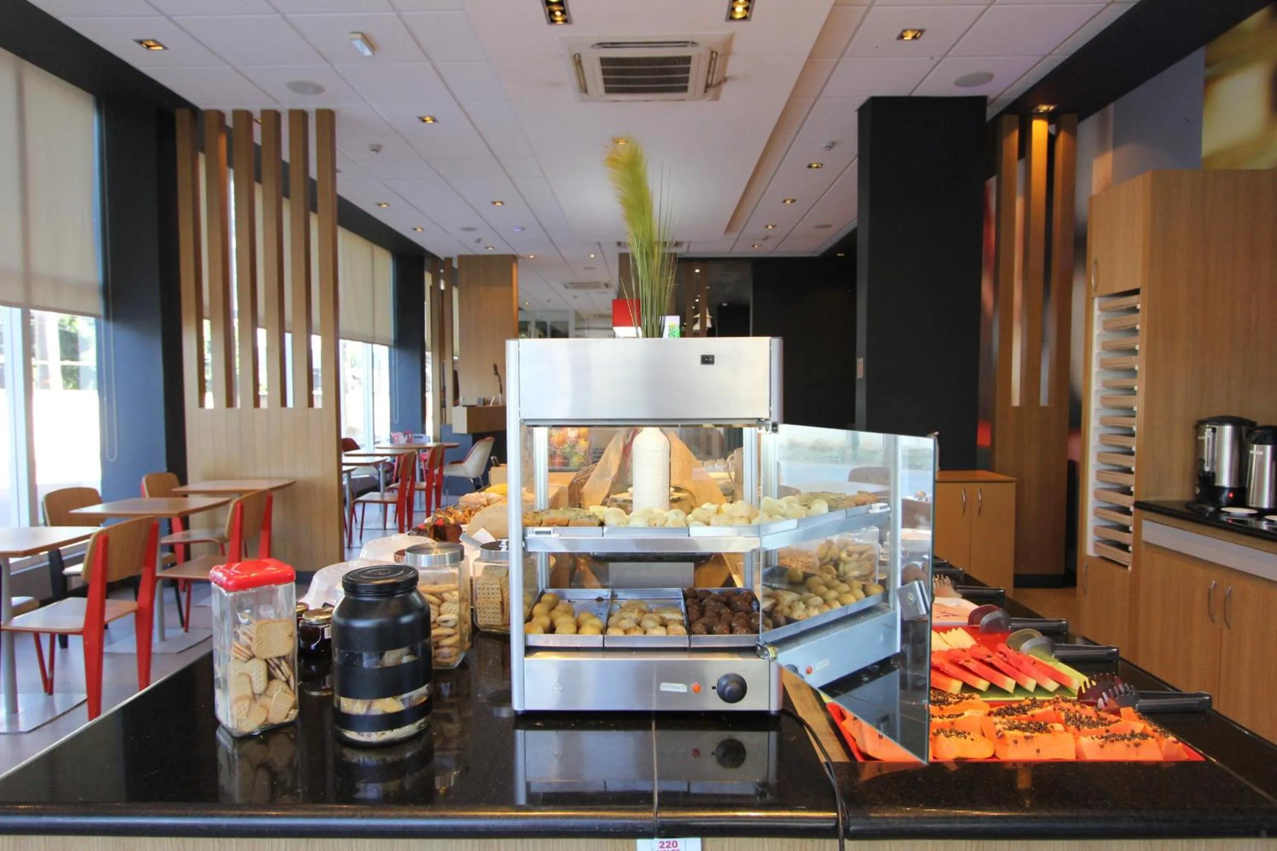 Breakfast in Ajax Hoteis