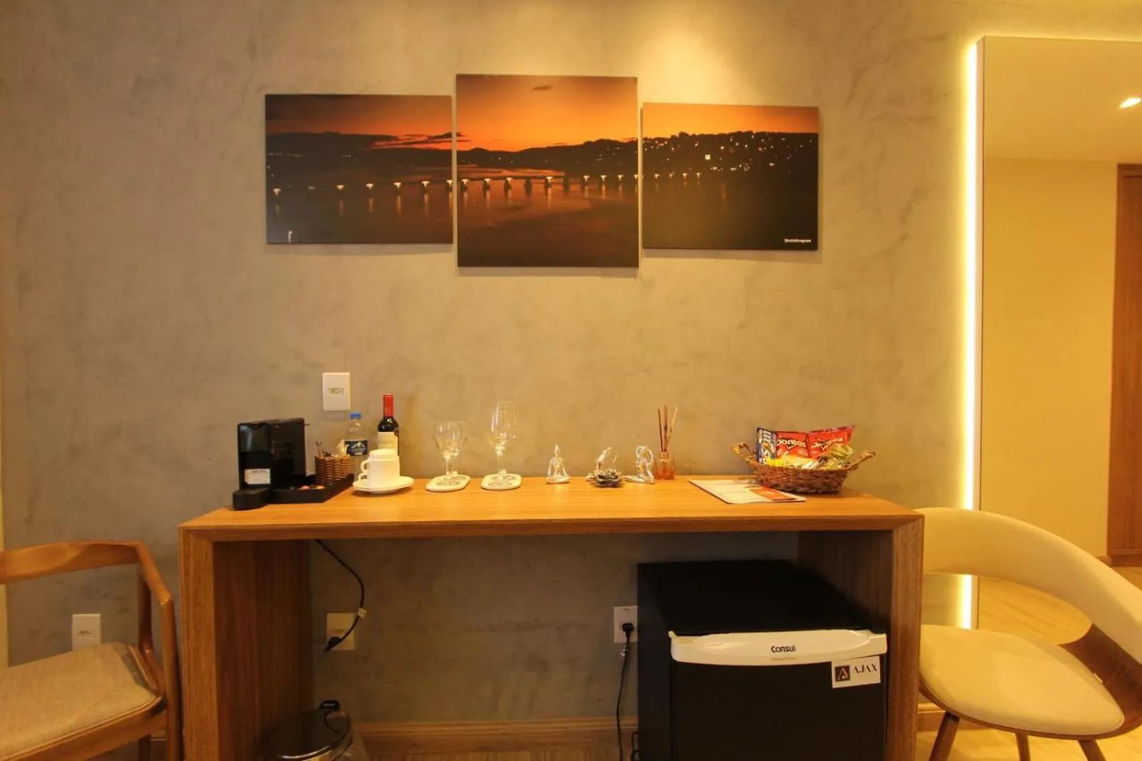 Coffee/tea facilities in Ajax Hoteis