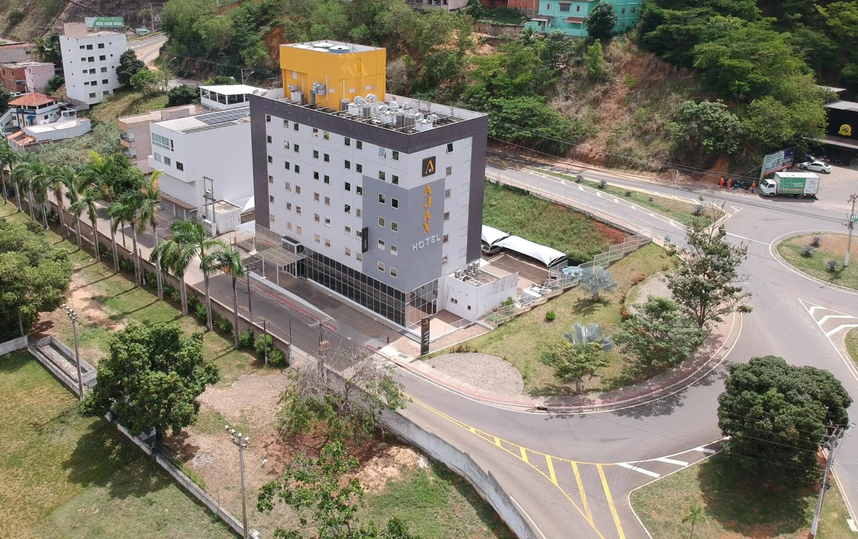 Property building in Ajax Hoteis