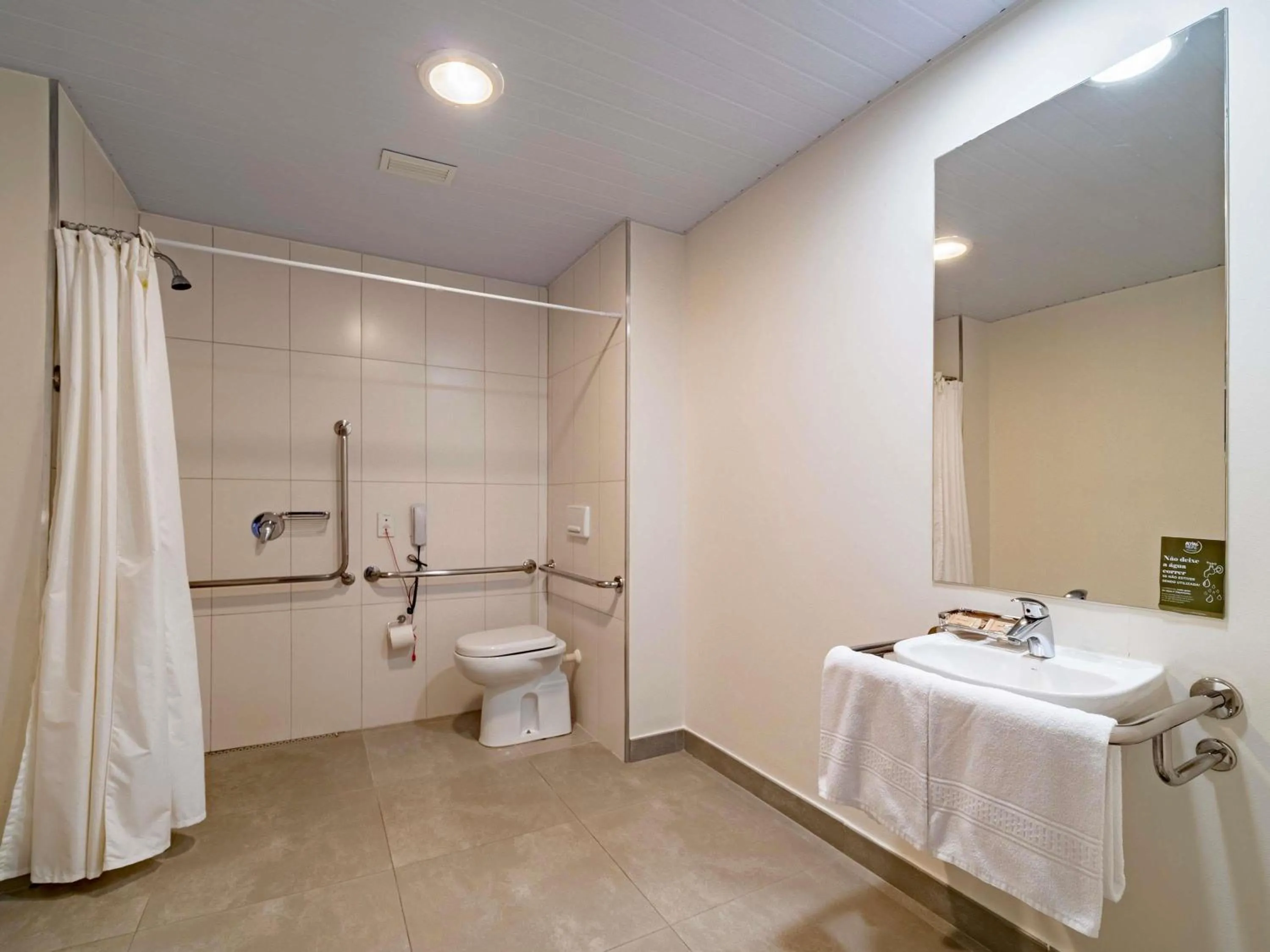 Bedroom in ibis budget Sorocaba