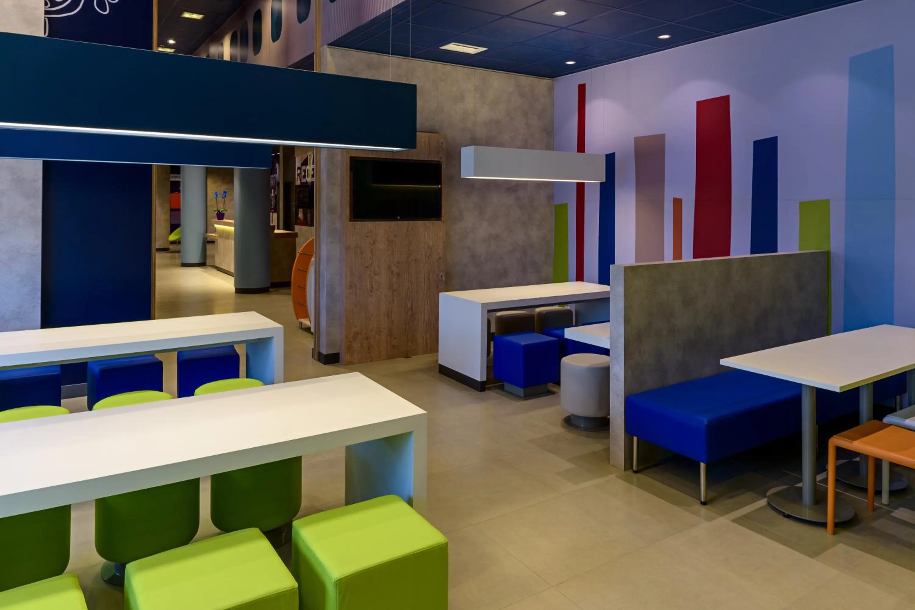 Lounge or bar in ibis budget Sorocaba