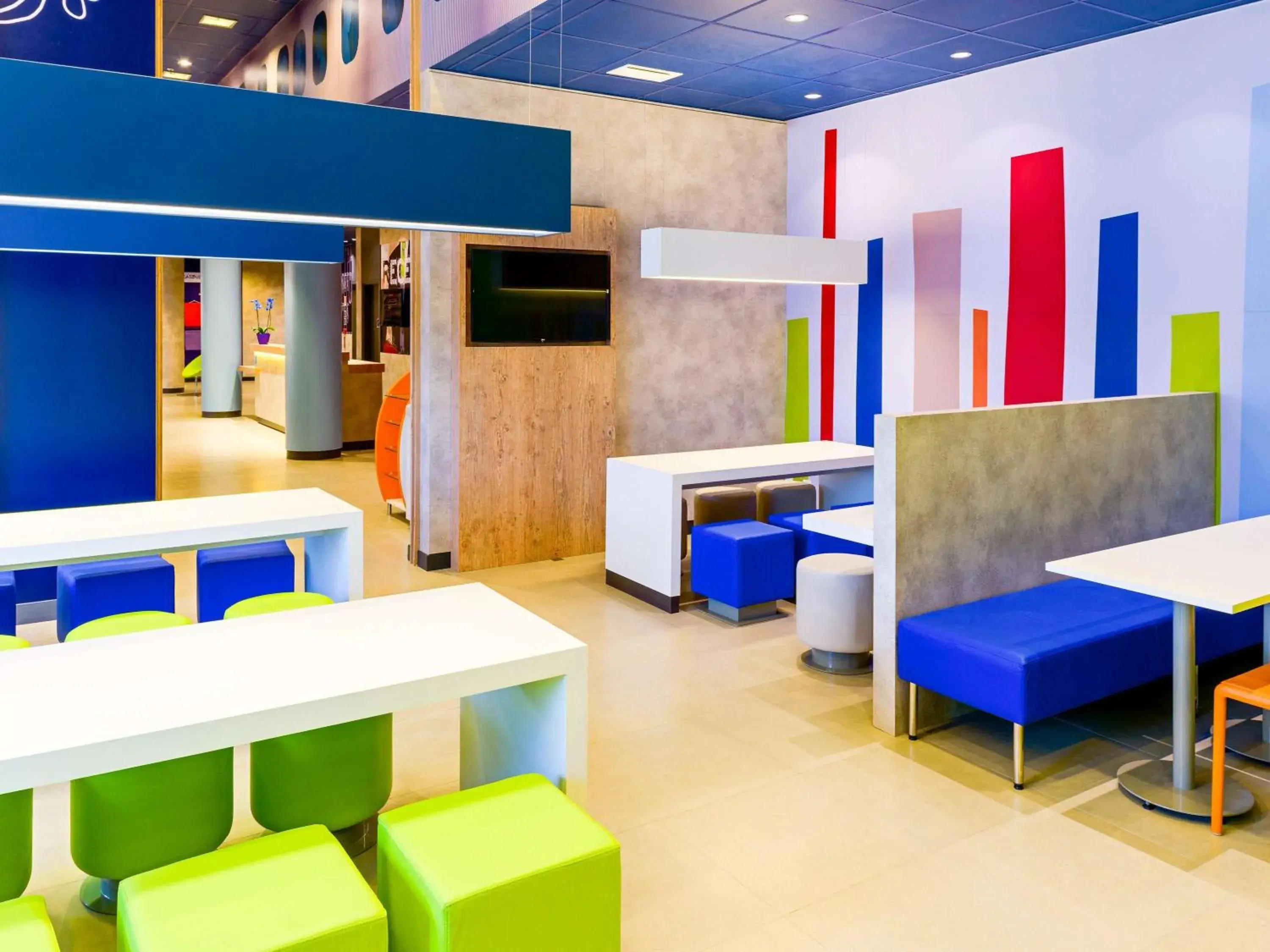 Lounge or bar in ibis budget Sorocaba Lounge or bar in ibis budget Sorocaba