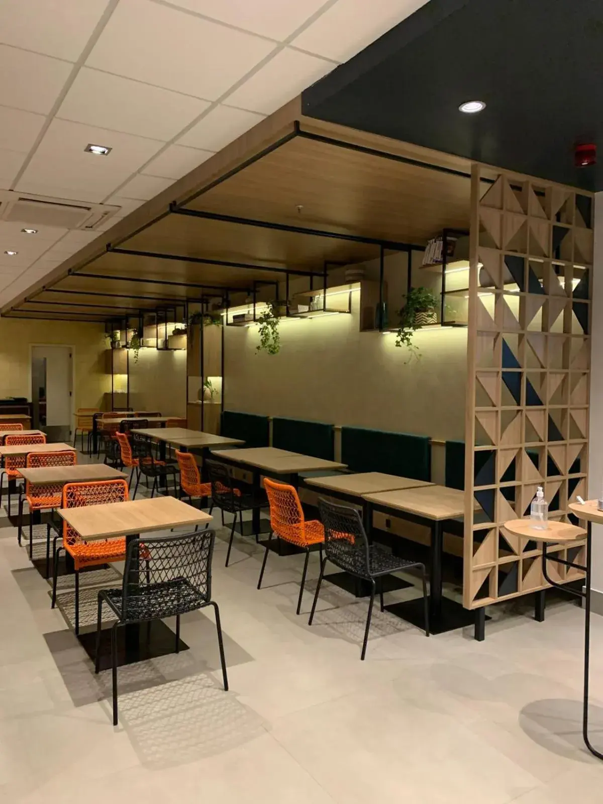 Restaurant/places to eat in ibis Montenegro Restaurant/places to eat in ibis Montenegro