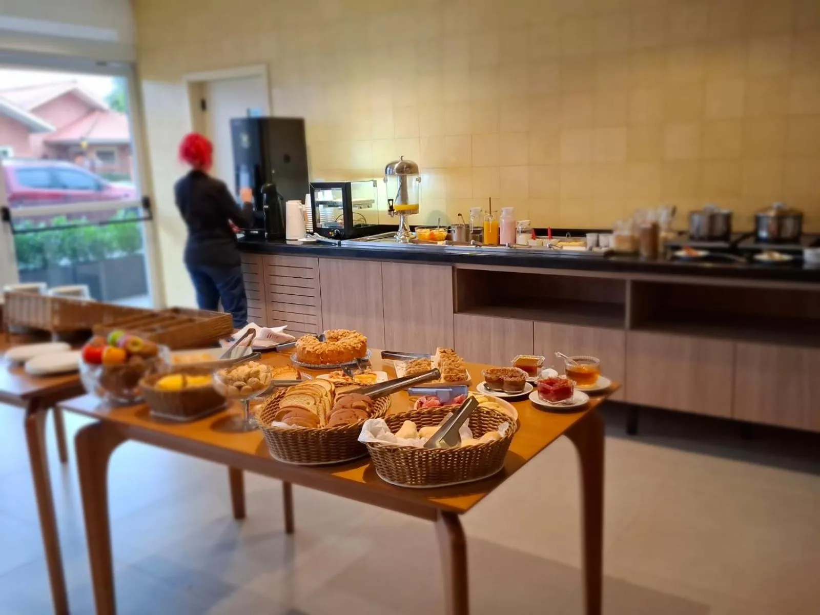 Restaurant/places to eat in ibis Montenegro