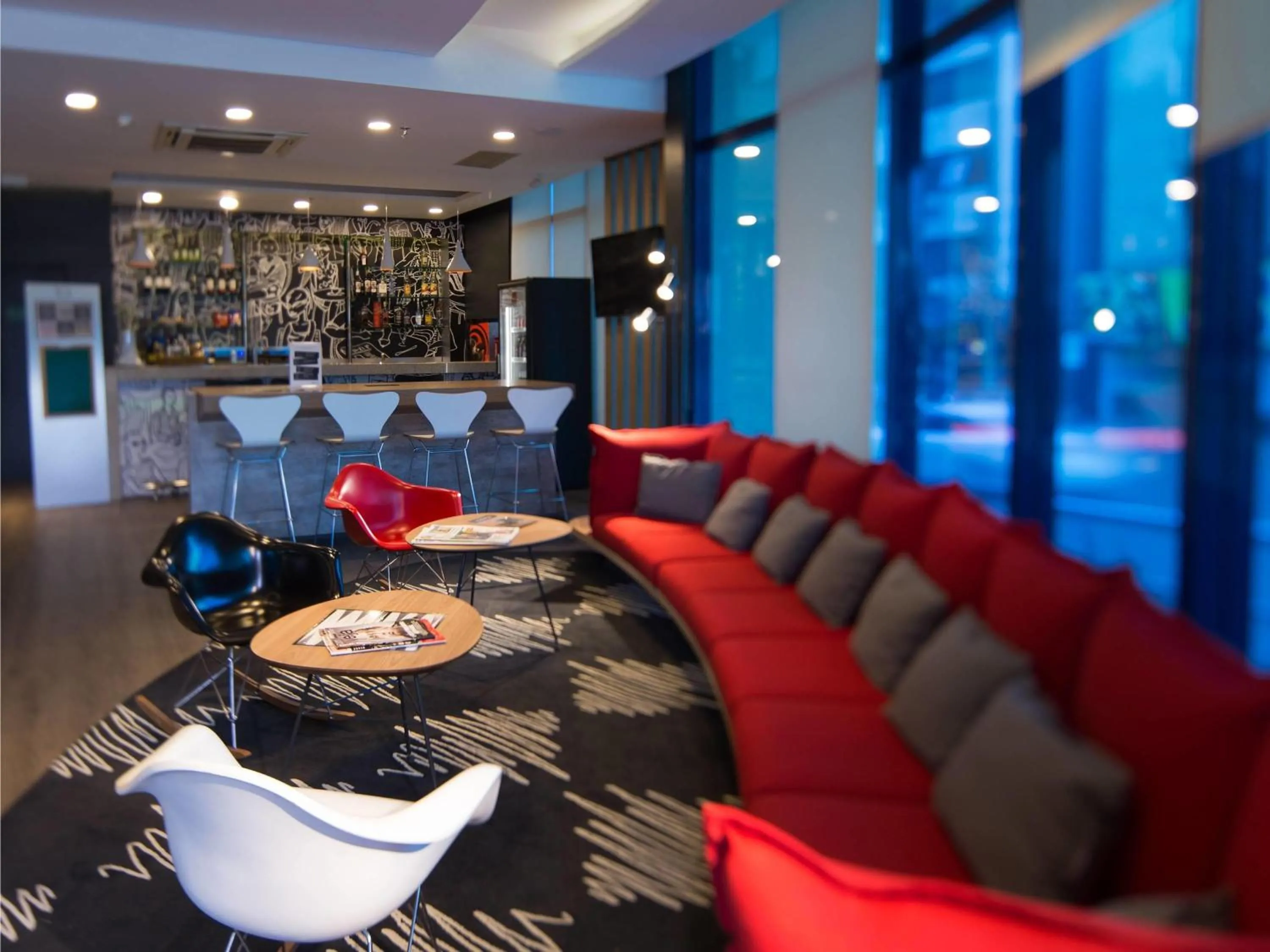 Lounge or bar in ibis Passo Fundo Centro