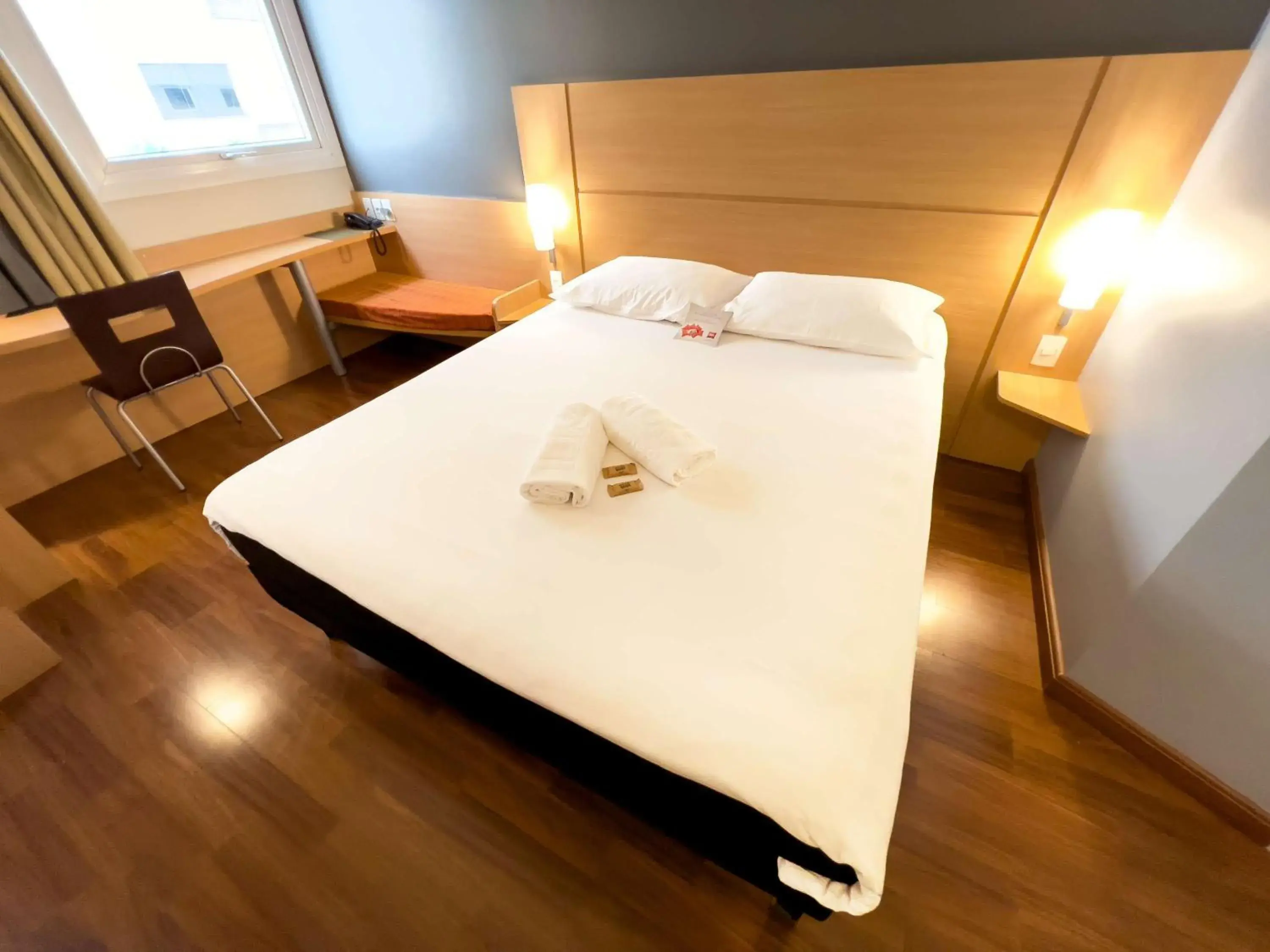 Bedroom, Bed in ibis Passo Fundo Centro Bedroom, Bed in ibis Passo Fundo Centro