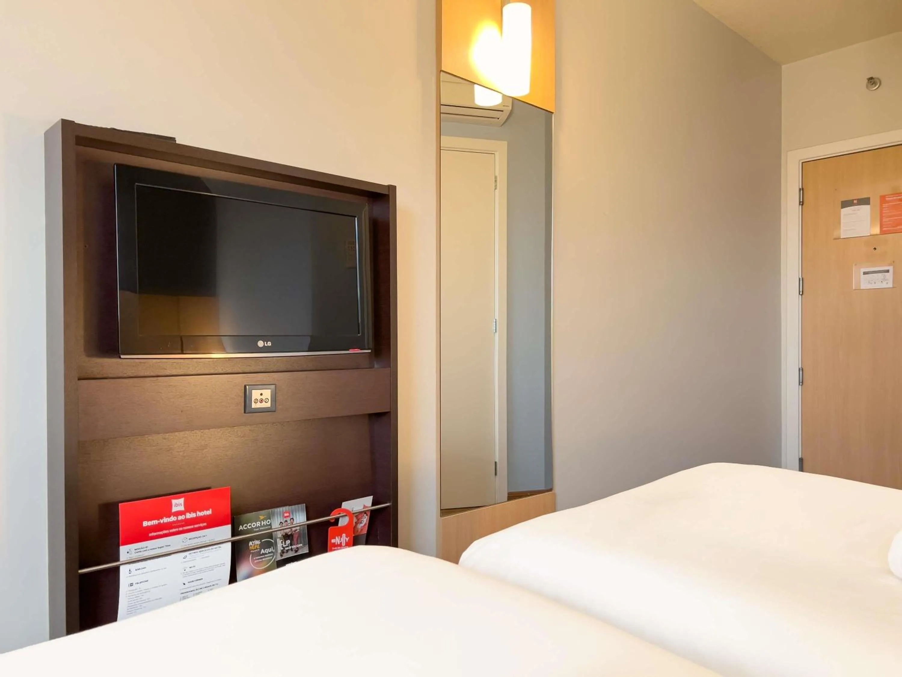 Bedroom, Bed in ibis Passo Fundo Centro