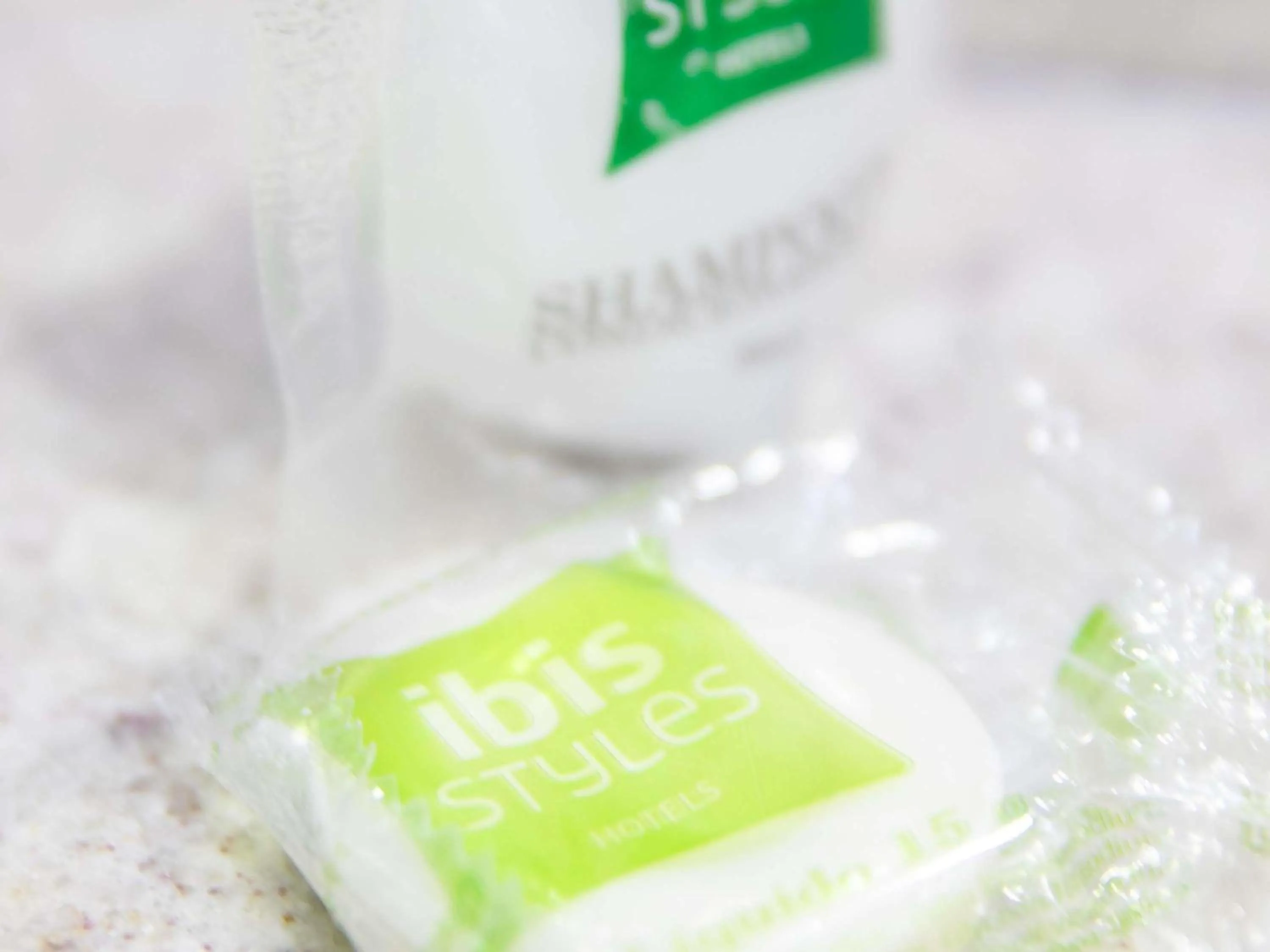 Bedroom in ibis Styles Três Rios