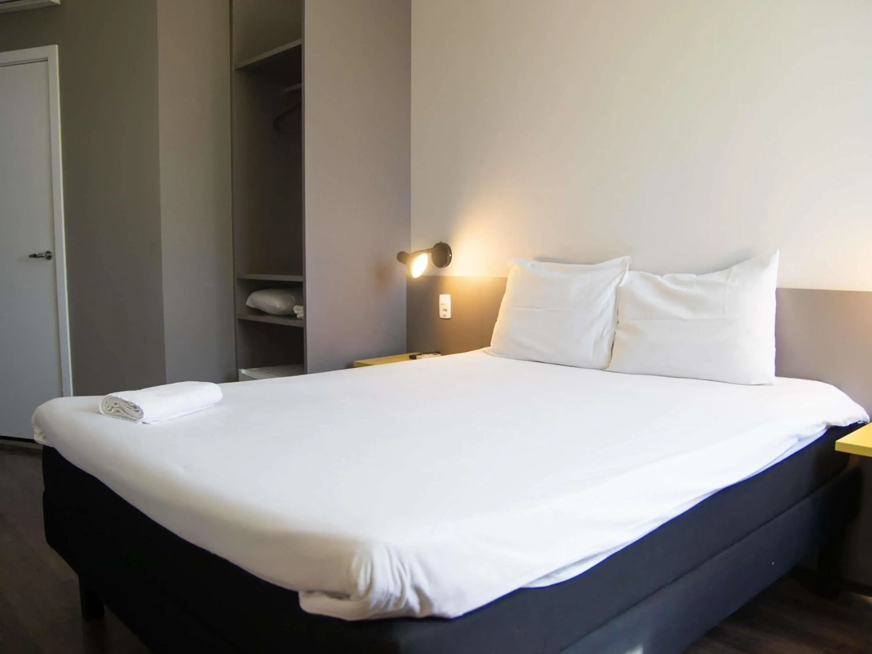 Bedroom, Bed in ibis Styles Três Rios Bedroom, Bed in ibis Styles Três Rios