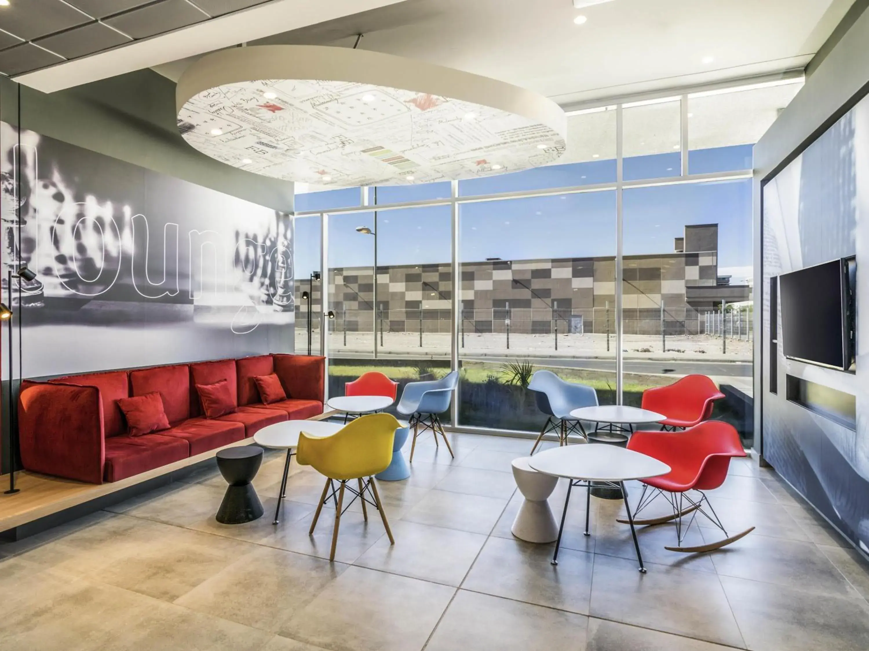 Property building in ibis Calama Property building in ibis Calama