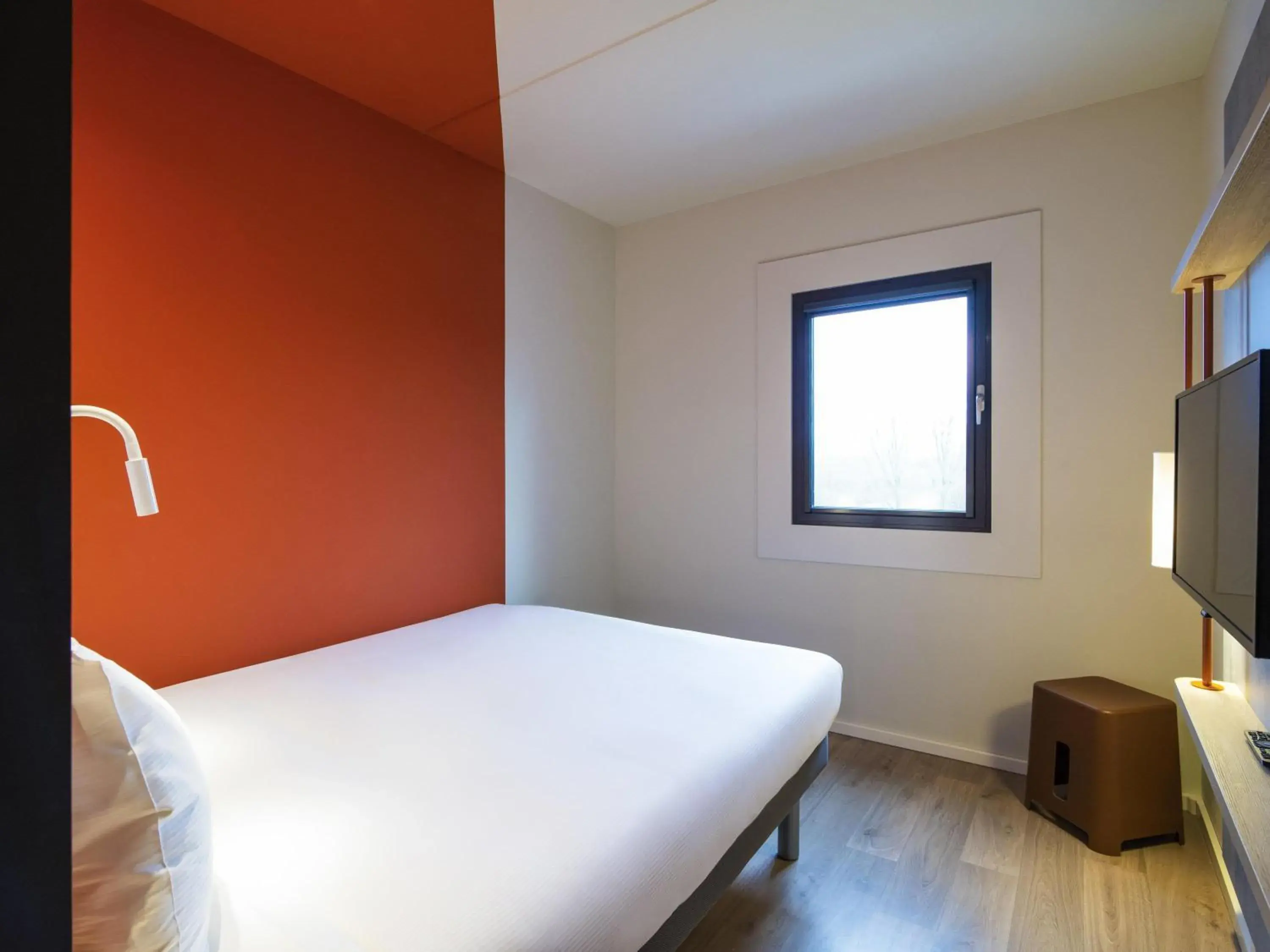 Bedroom, Bed in ibis budget Rotterdam The Hague Airport Bedroom, Bed in ibis budget Rotterdam The Hague Airport