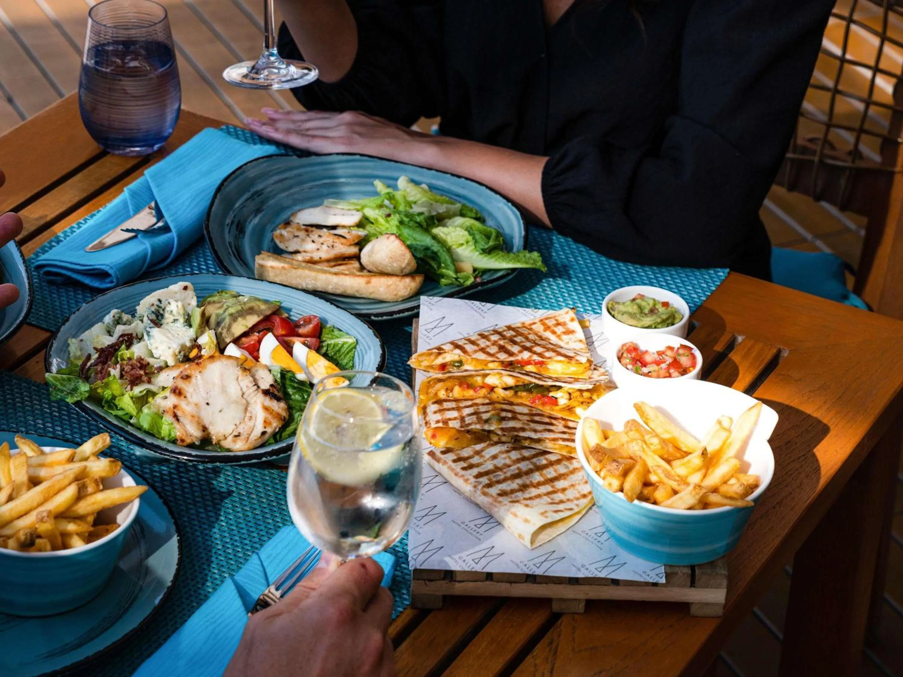 Restaurant/places to eat in Alwadi Hotel Doha - MGallery Collection