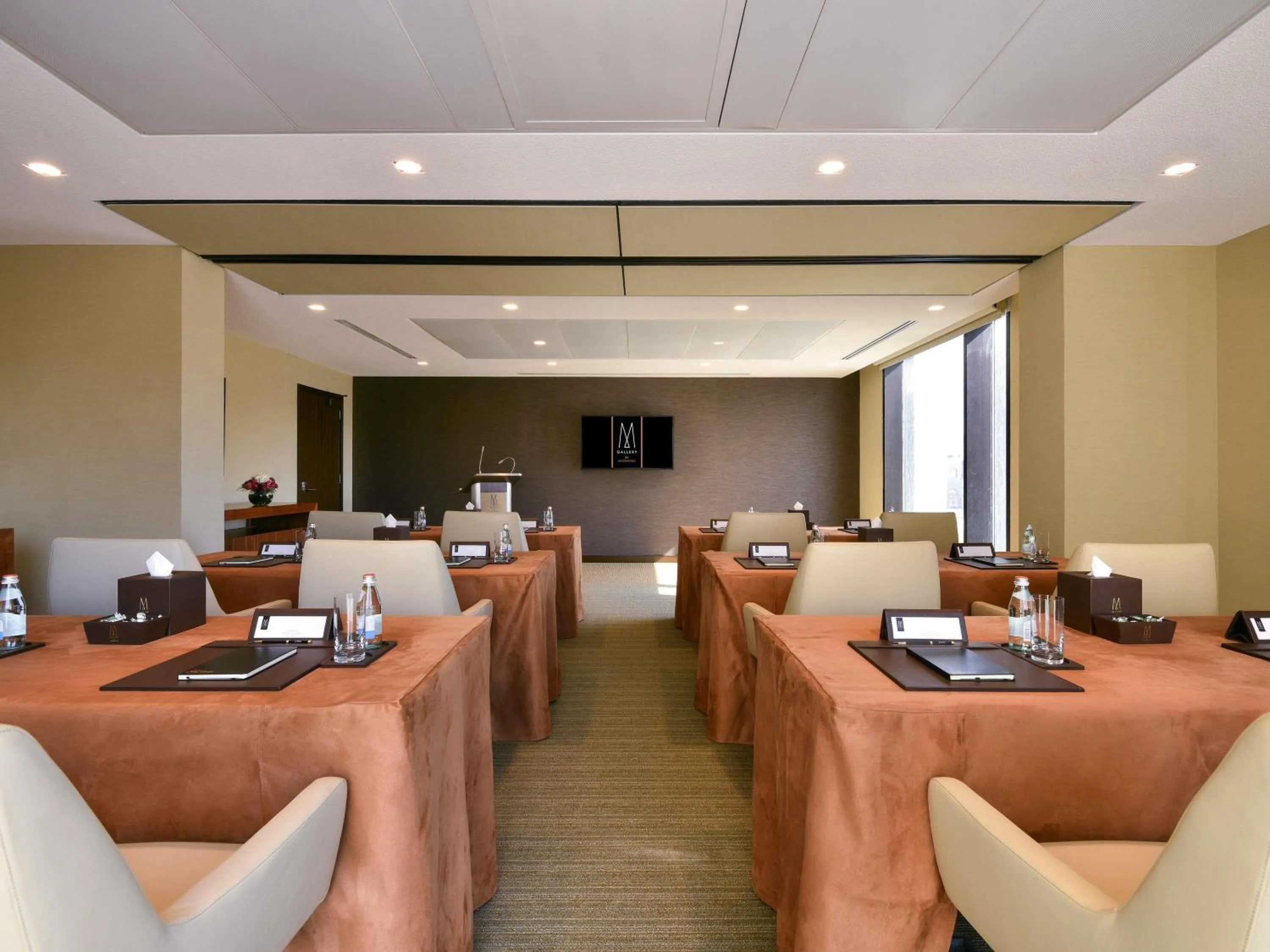 Meeting/conference room in Alwadi Hotel Doha - MGallery Collection