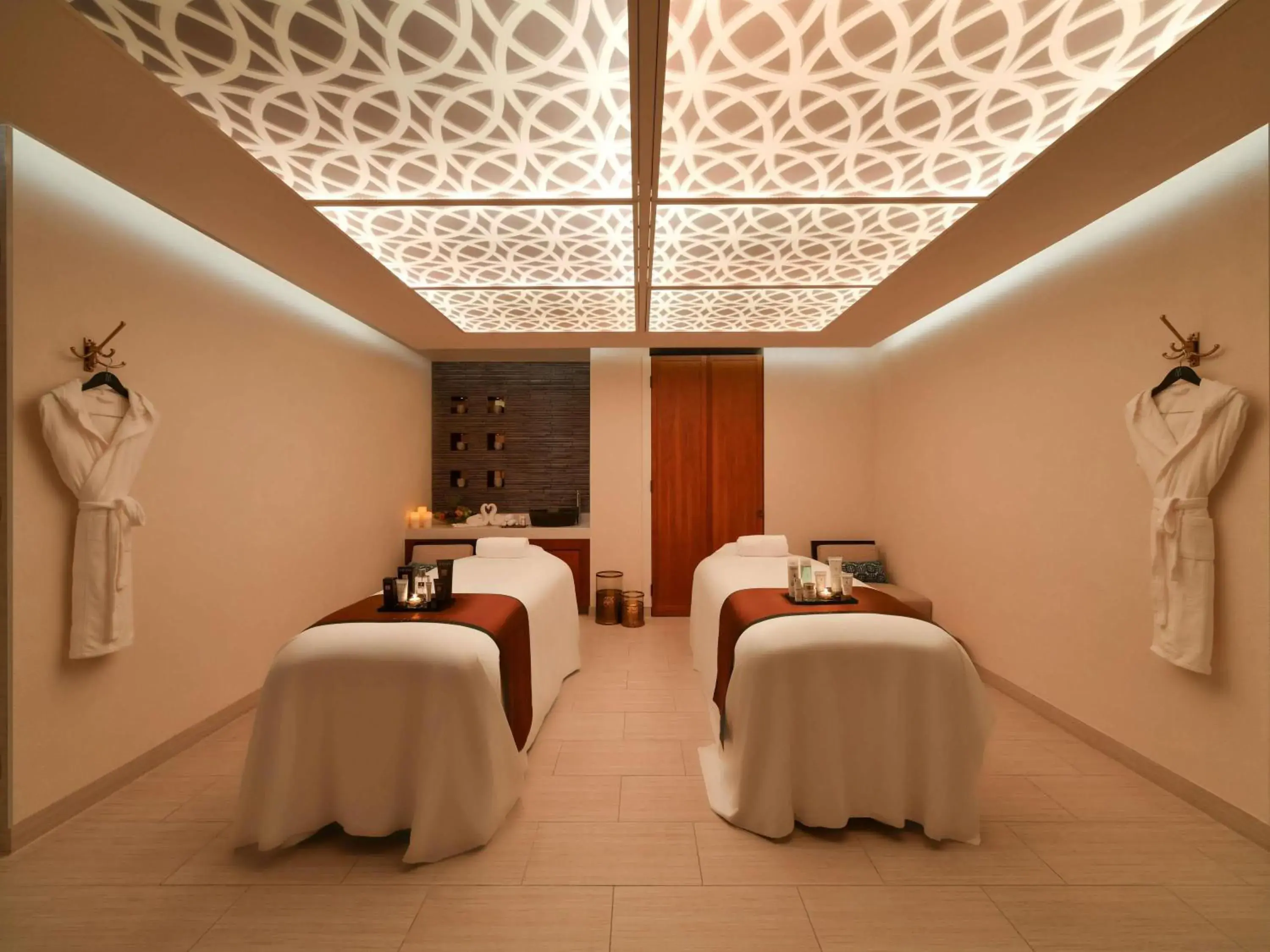 Spa and wellness centre/facilities, Bed in Alwadi Hotel Doha - MGallery Collection Spa and wellness centre/facilities, Bed in Alwadi Hotel Doha - MGallery Collection