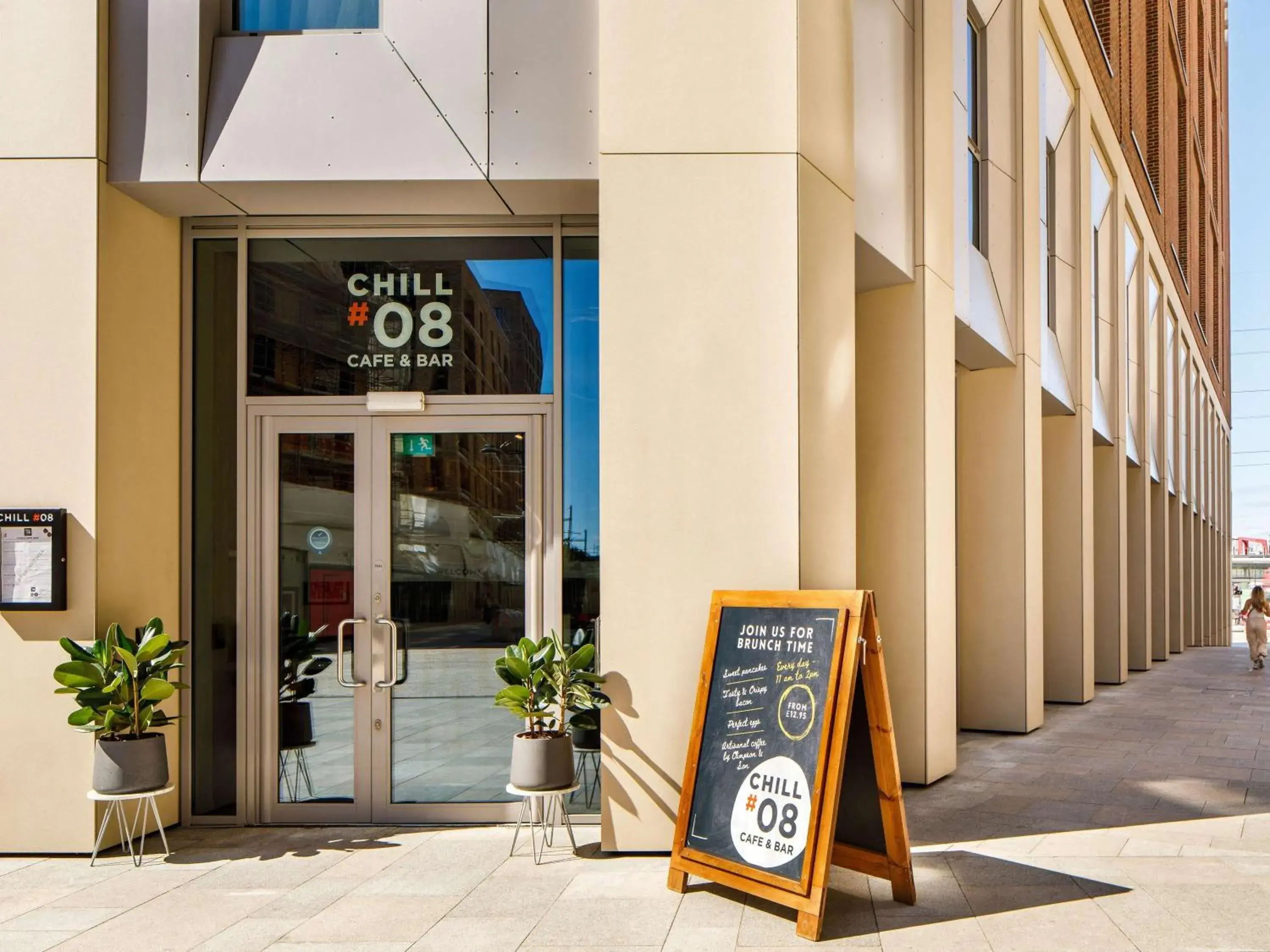 Property building in ibis London Canning Town Property building in ibis London Canning Town