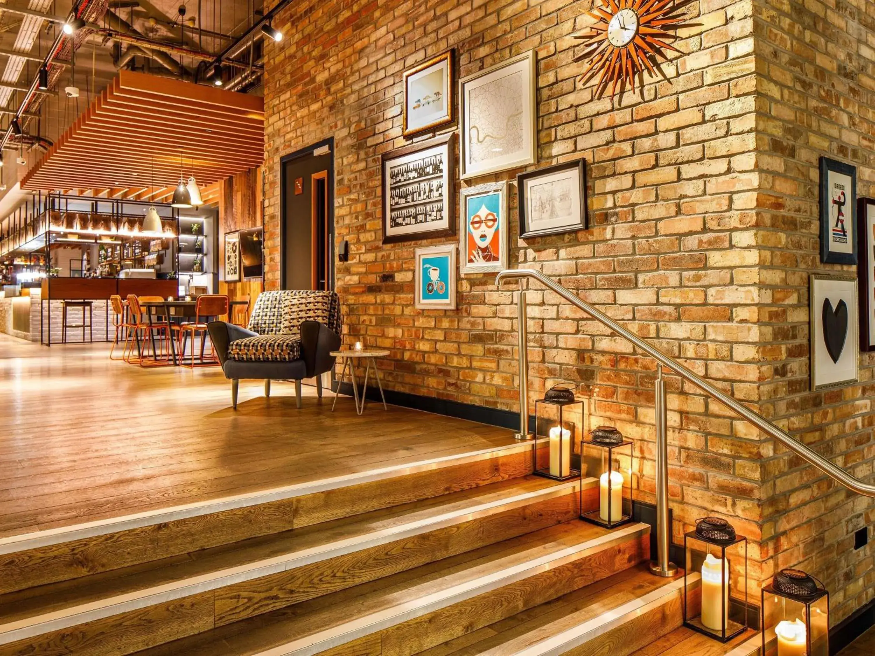 Property building in ibis London Canning Town Property building in ibis London Canning Town