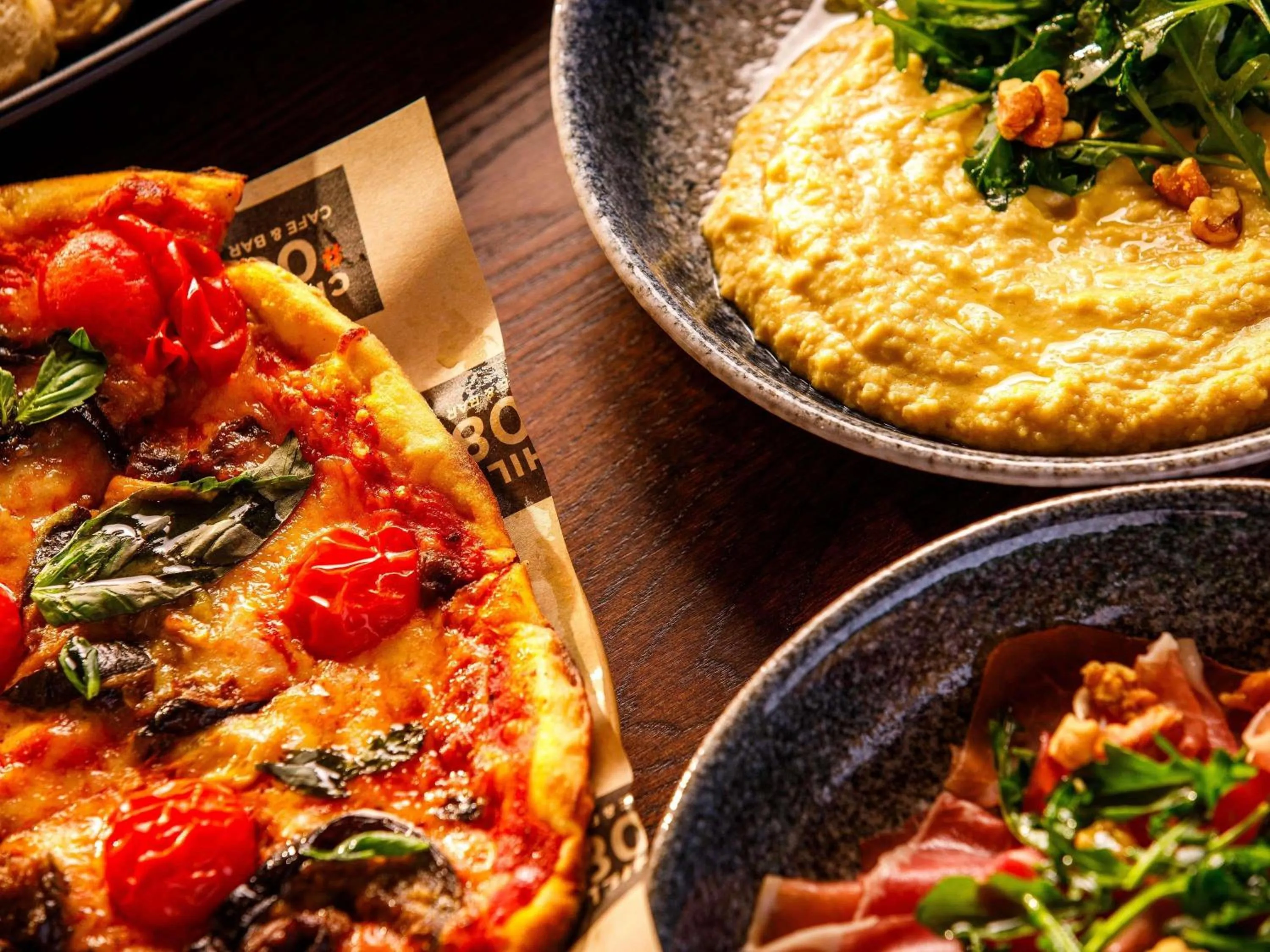 Restaurant/places to eat in ibis London Canning Town