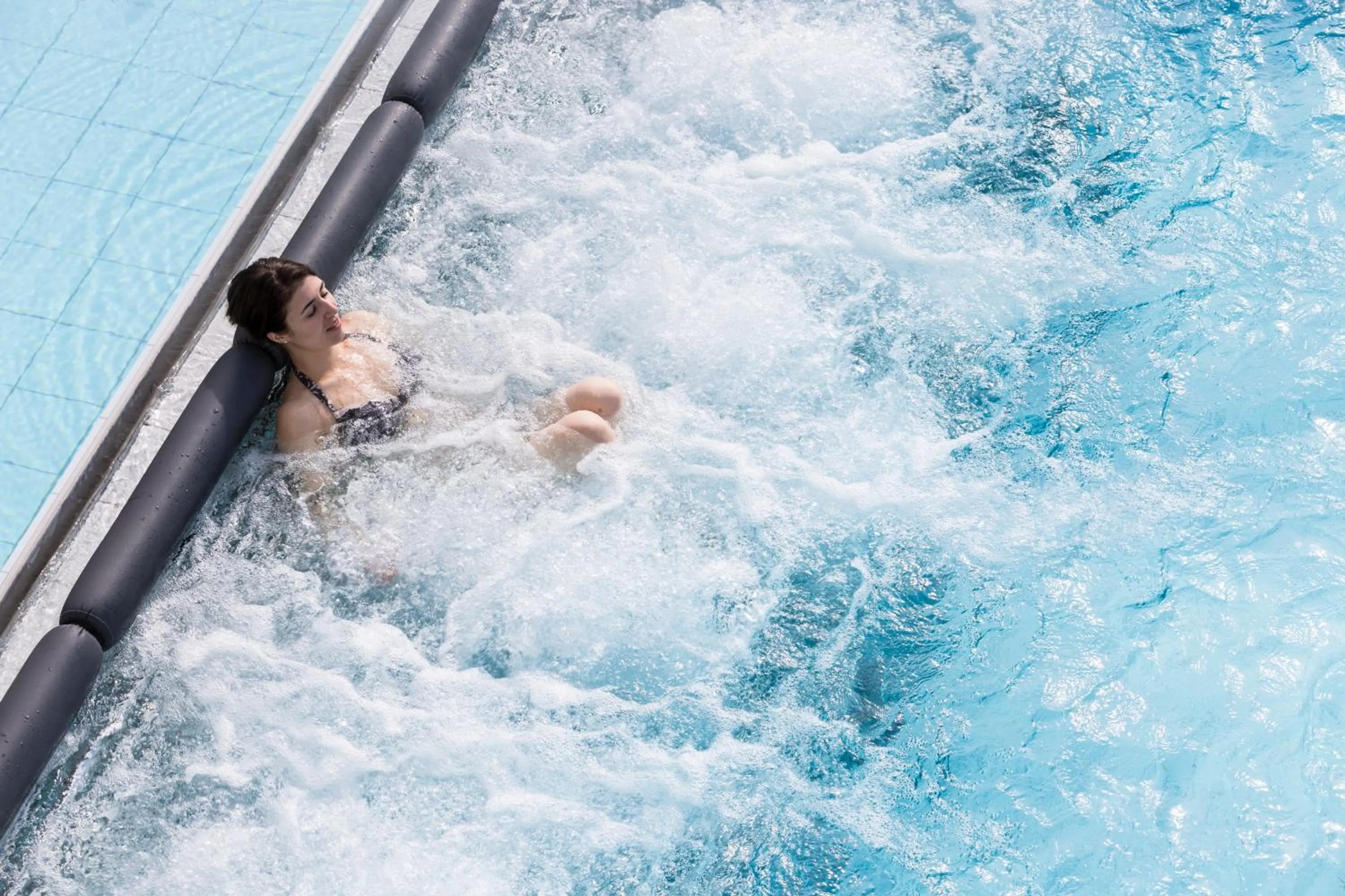 Hot Spring Bath in Hotel & Spa Der Steirerhof