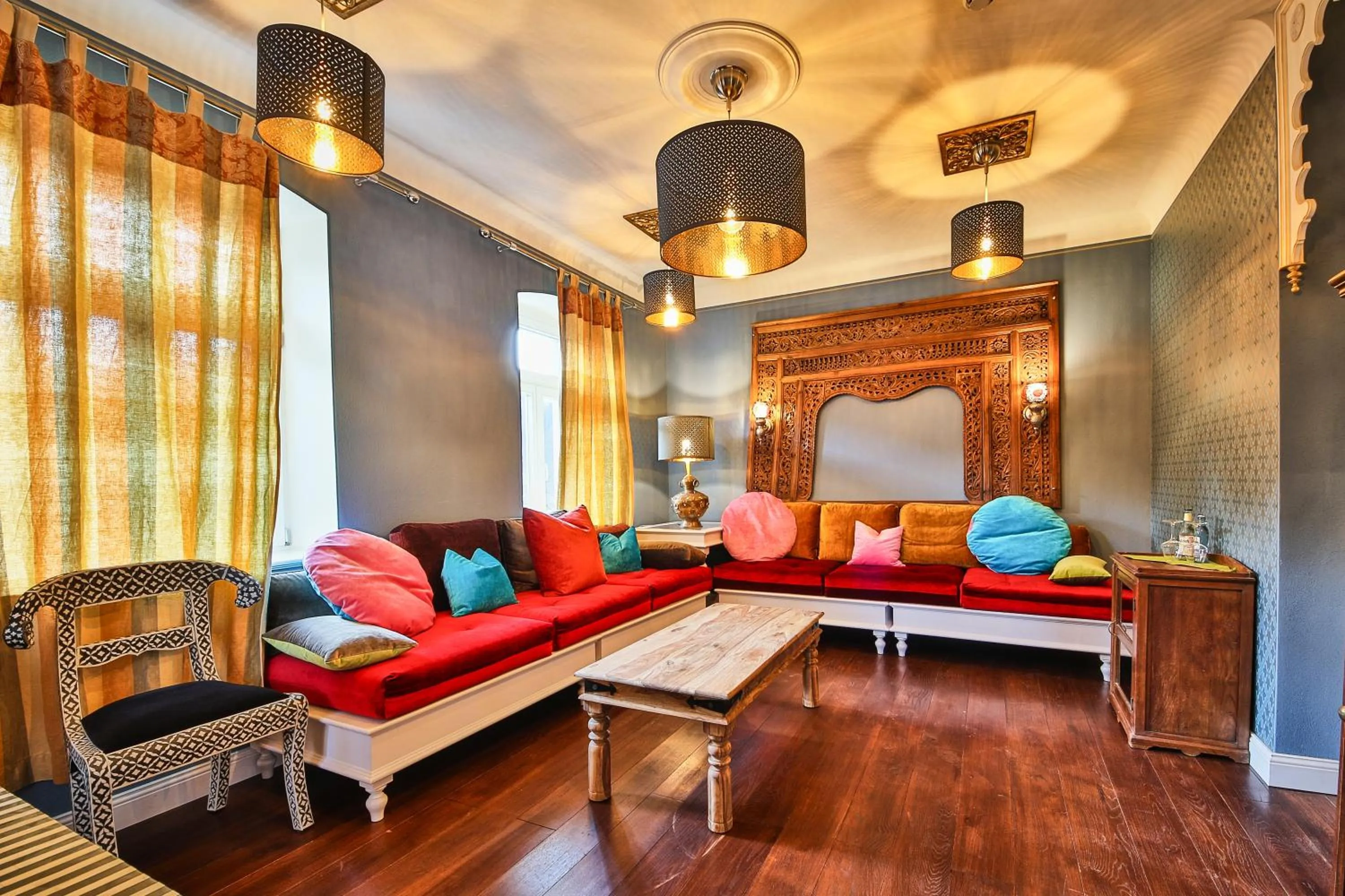 Living room, Bed in Bio-Hotel Villa Waldfrieden